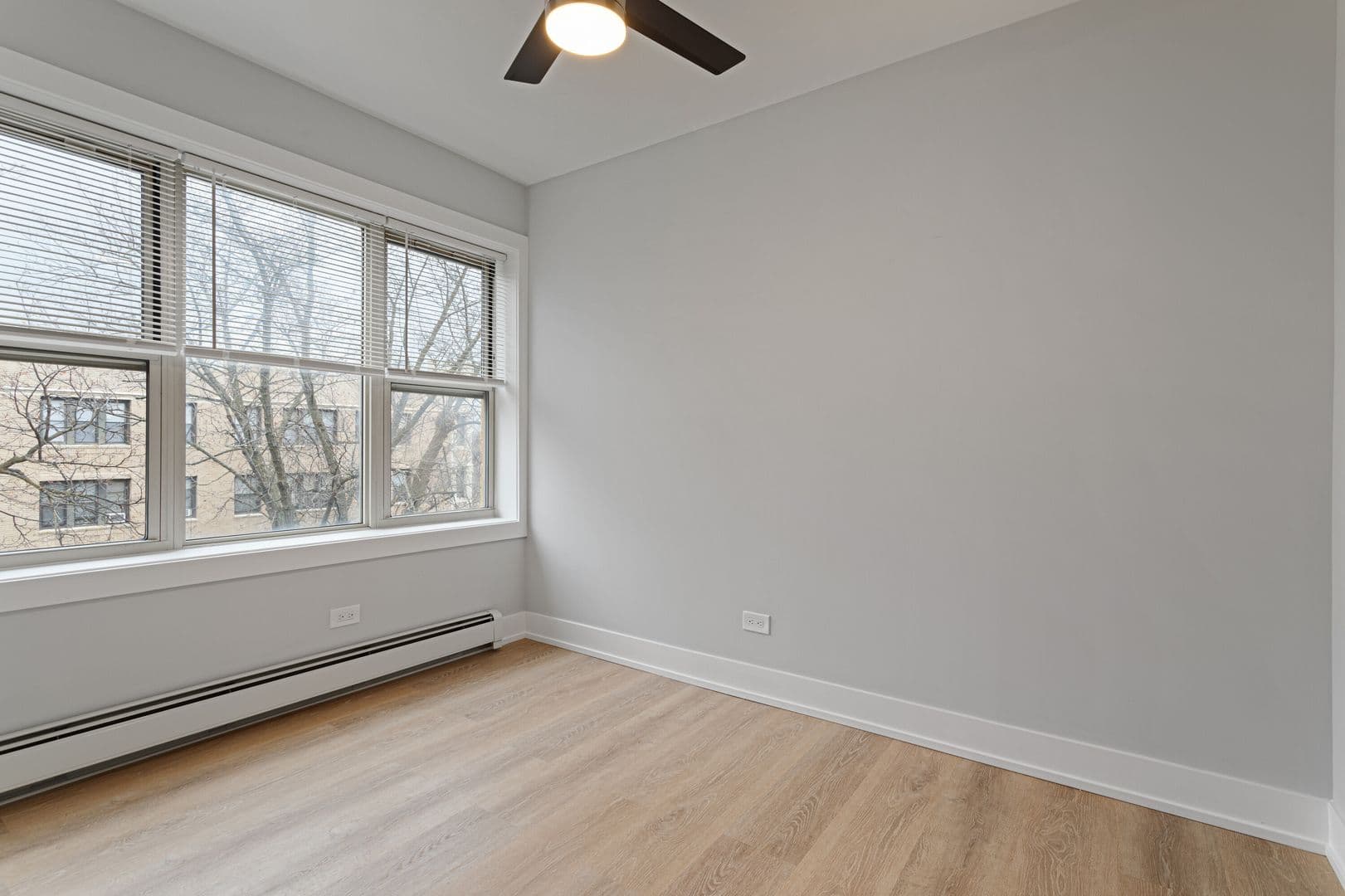 Chicago Apartment: 7070 N Sheridan Rd