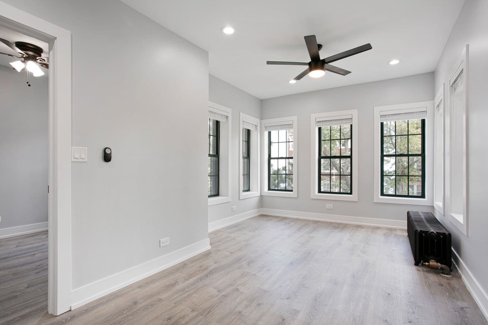 Chicago Apartment: 7736-42 N Eastlake Terrace