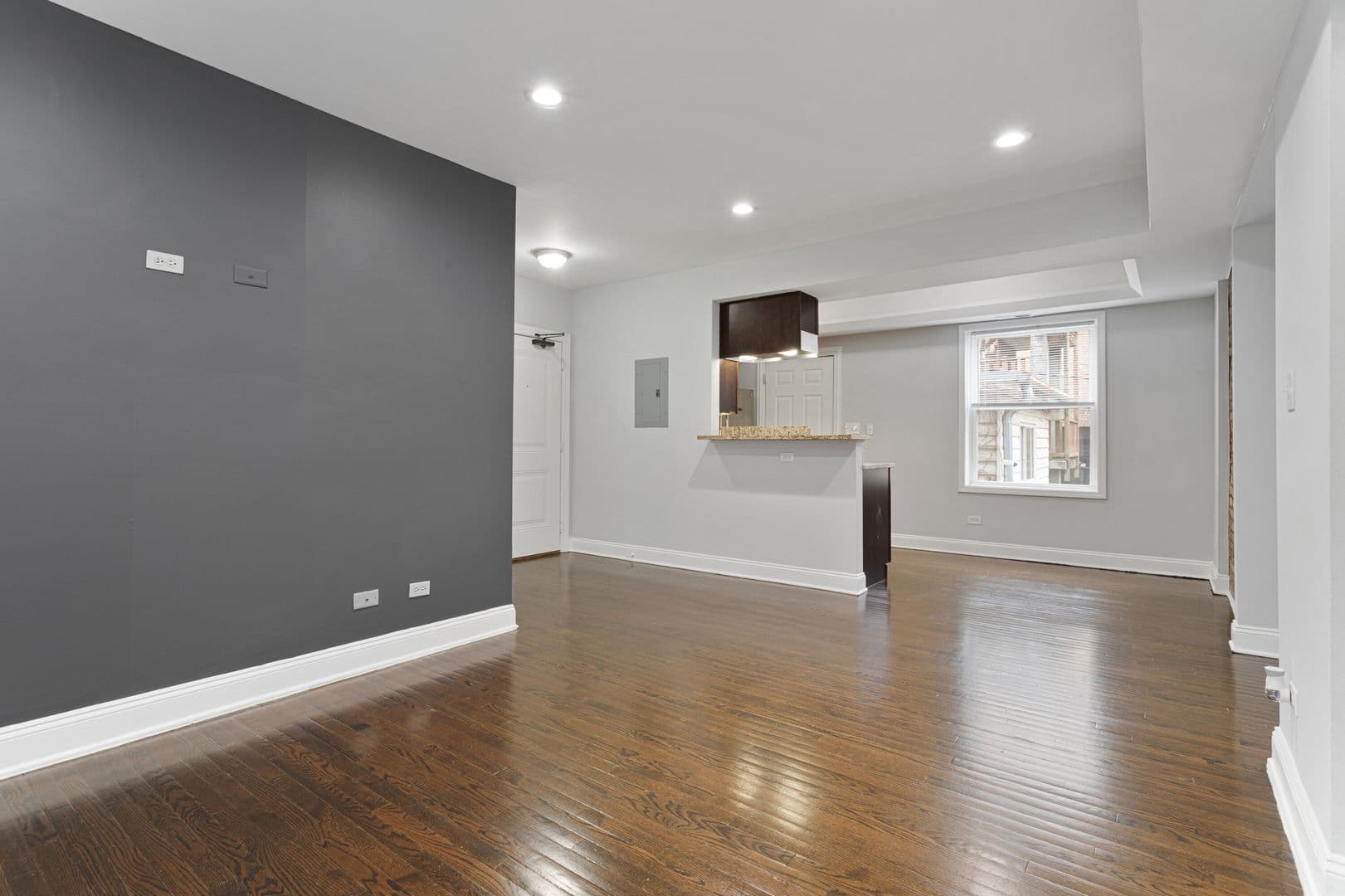 Chicago Apartment: 7722-7734 N Ashland Ave