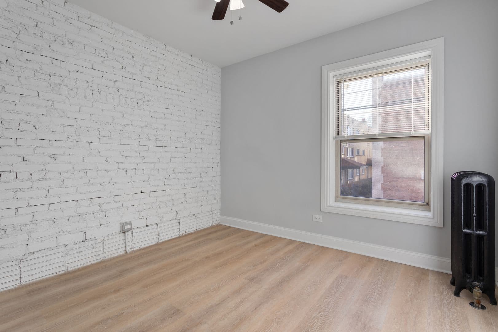Chicago Apartment: 1627-35 W Chase Ave.