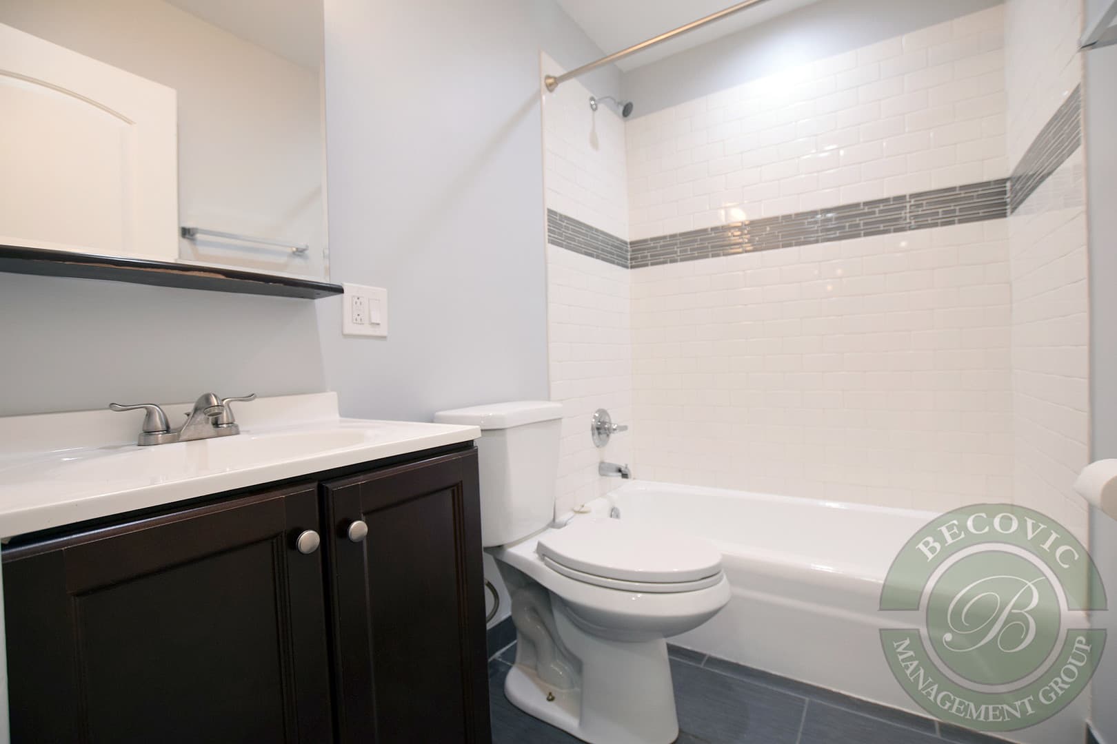 Chicago Apartment: 6201 N Kenmore Ave
