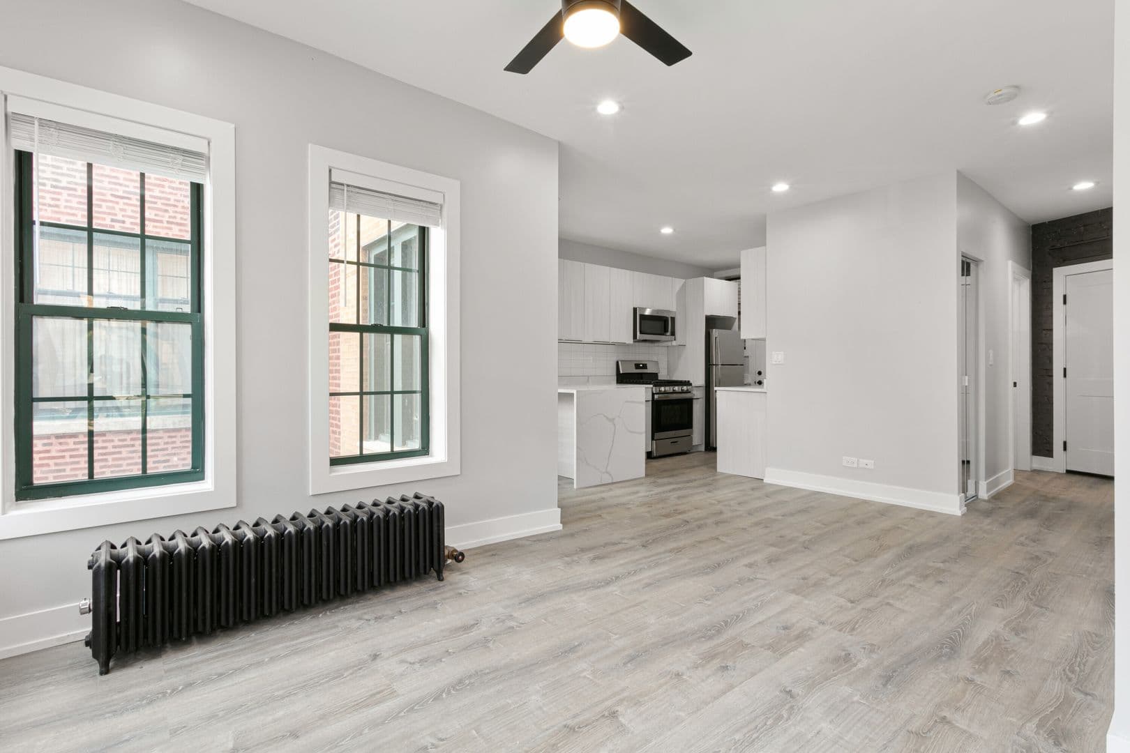 Chicago Apartment: 7736-42 N Eastlake Terrace