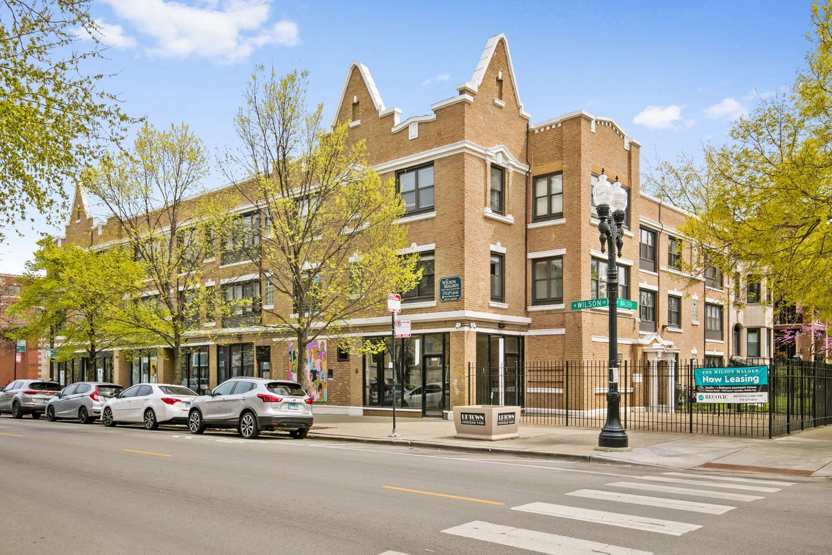 Chicago Apartment: 4555 N Malden St