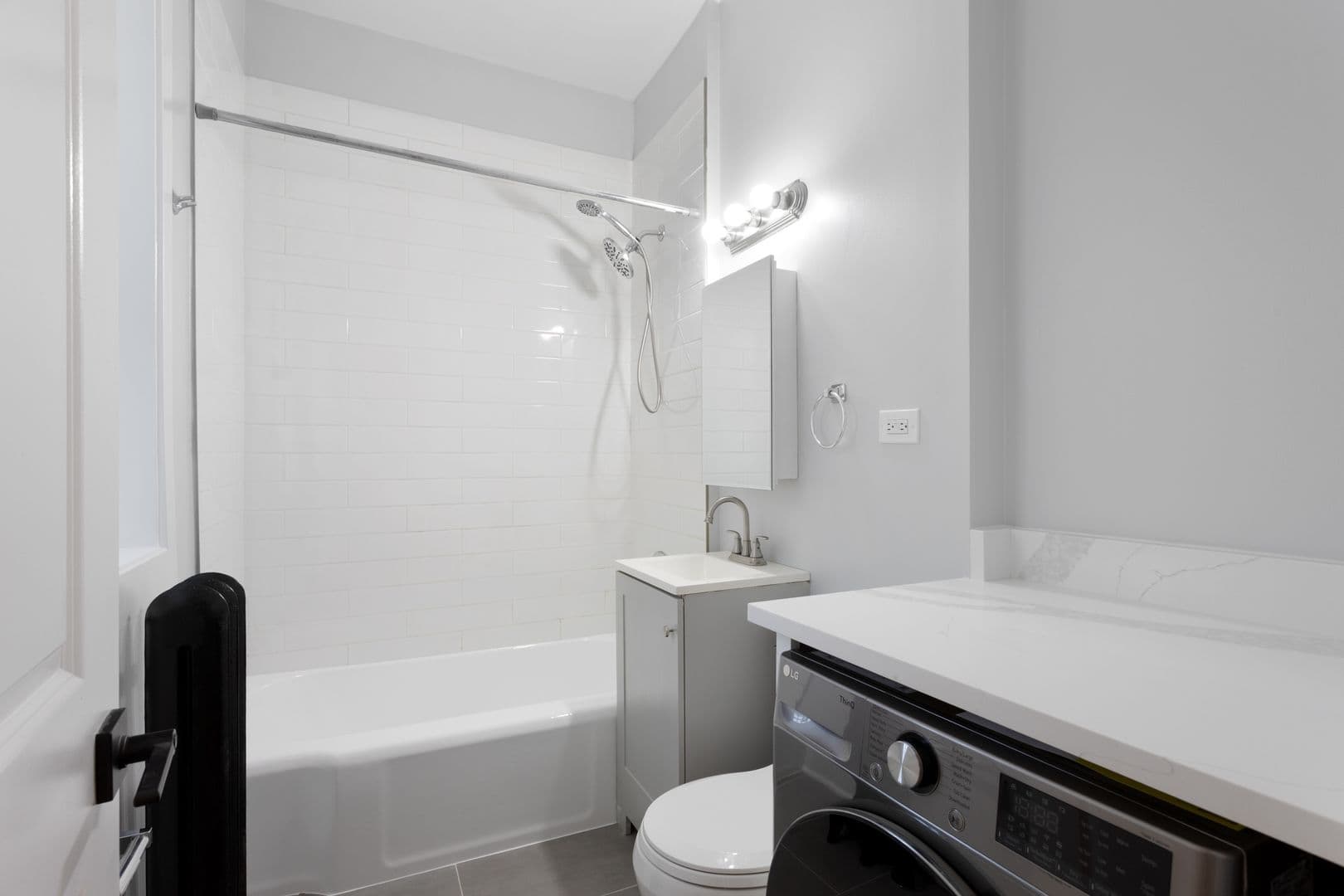 Chicago Apartment: 7600 N Sheridan Road