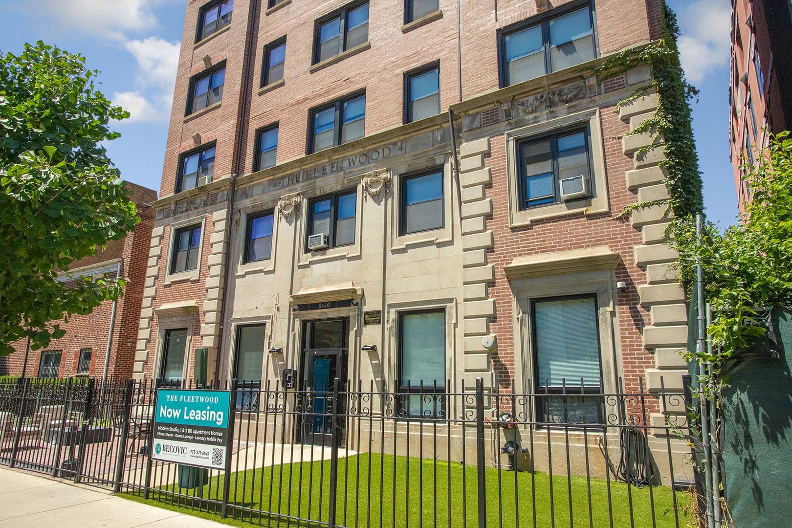 Chicago Apartment: 6026 N Winthrop