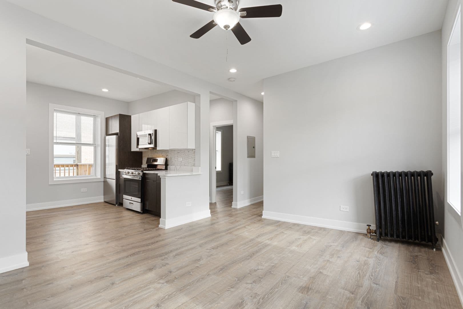 Chicago Apartment: 7417-27 N Clark