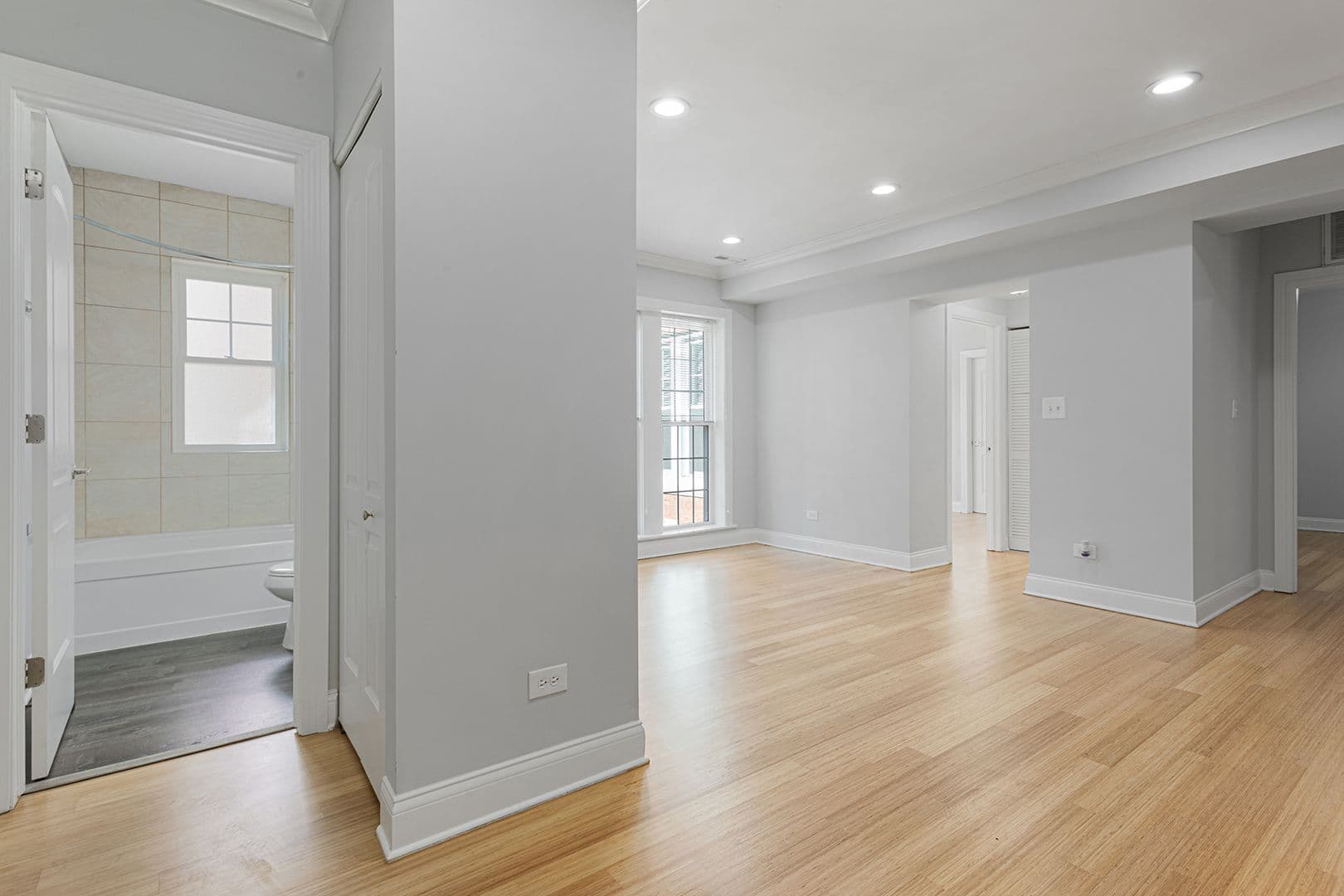 Chicago Apartment: 7722-7734 N Ashland Ave