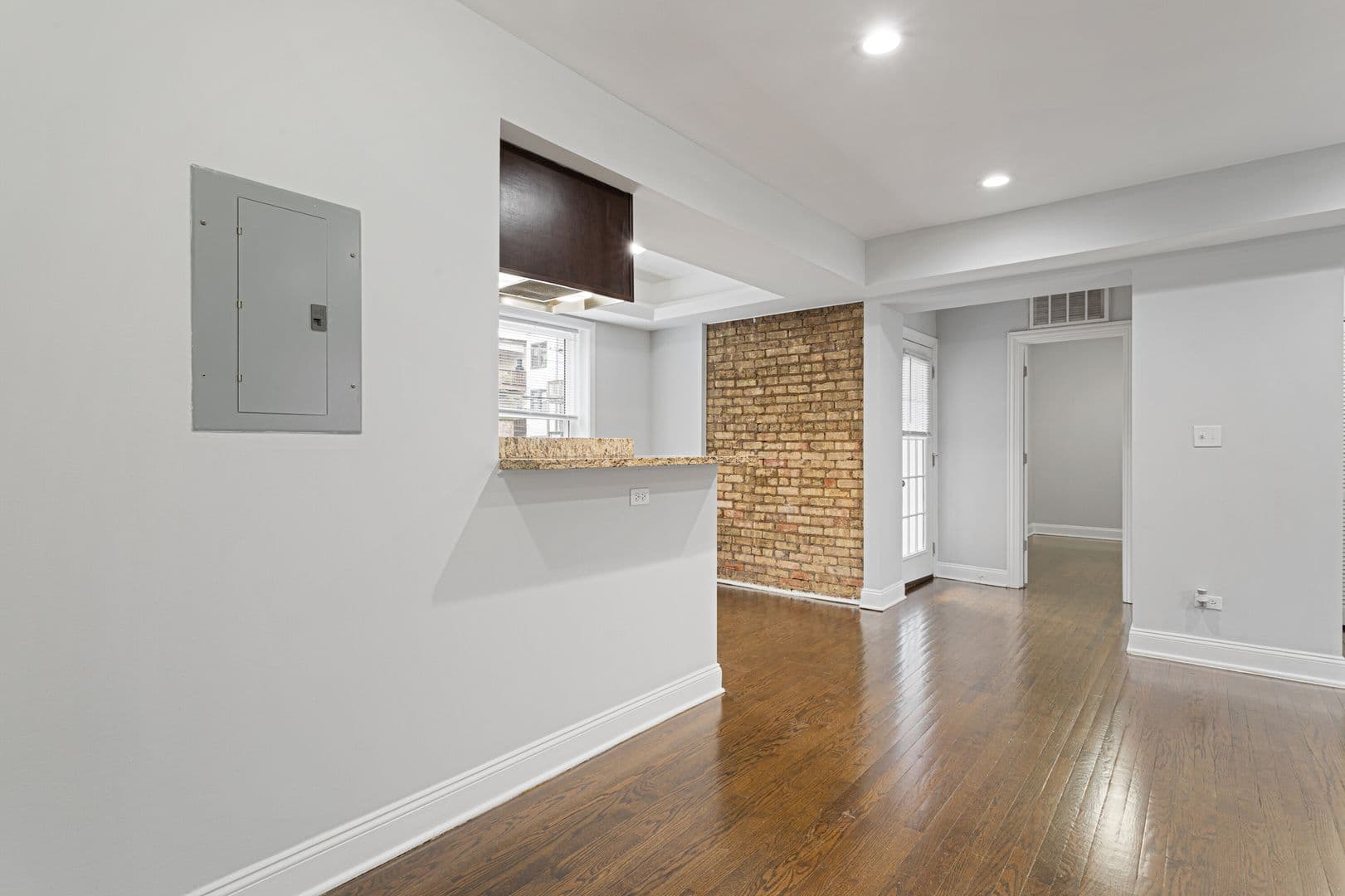 Chicago Apartment: 7722-7734 N Ashland Ave