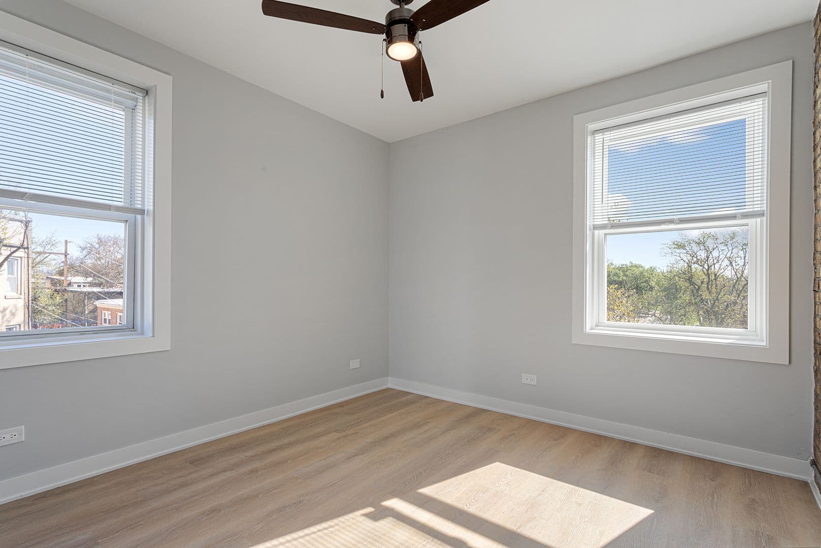 Chicago Apartment: 7381-89 N. Damen Ave
