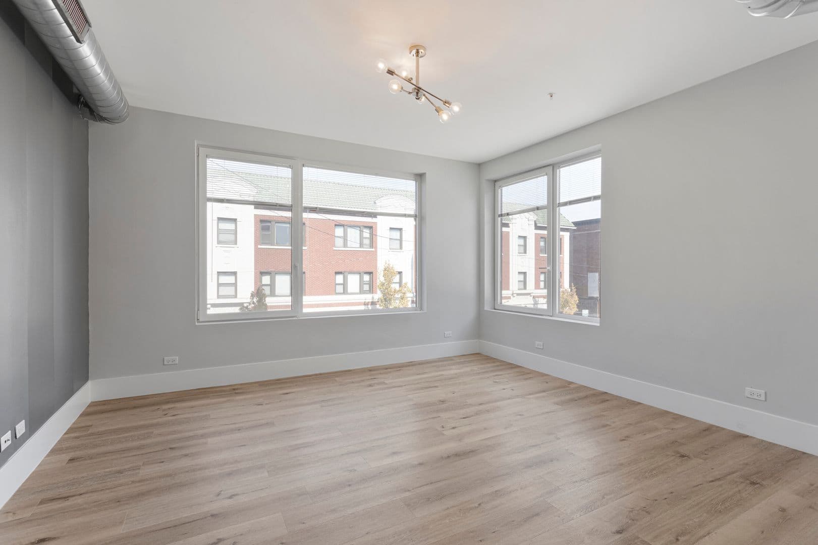 Chicago Apartment: 1531 W Howard Street