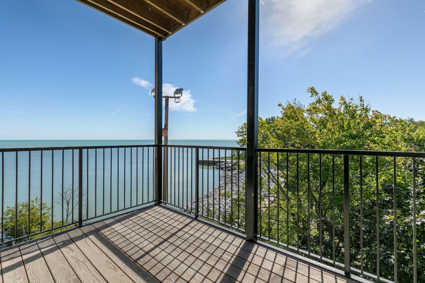 Chicago Apartment: 7729-31 N Eastlake Terrace