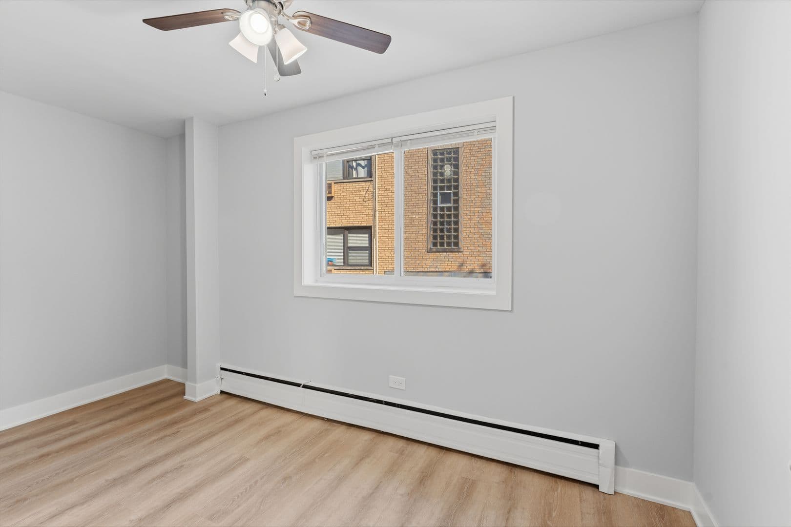 Chicago Apartment: 7603-09 N. Greenview