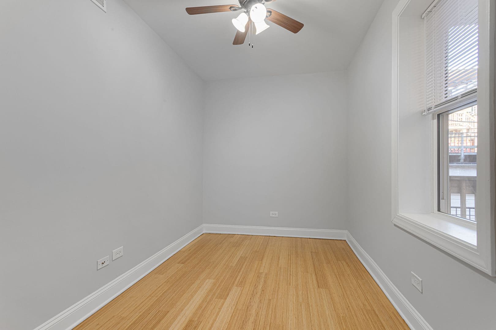 Chicago Apartment: 7722-7734 N Ashland Ave