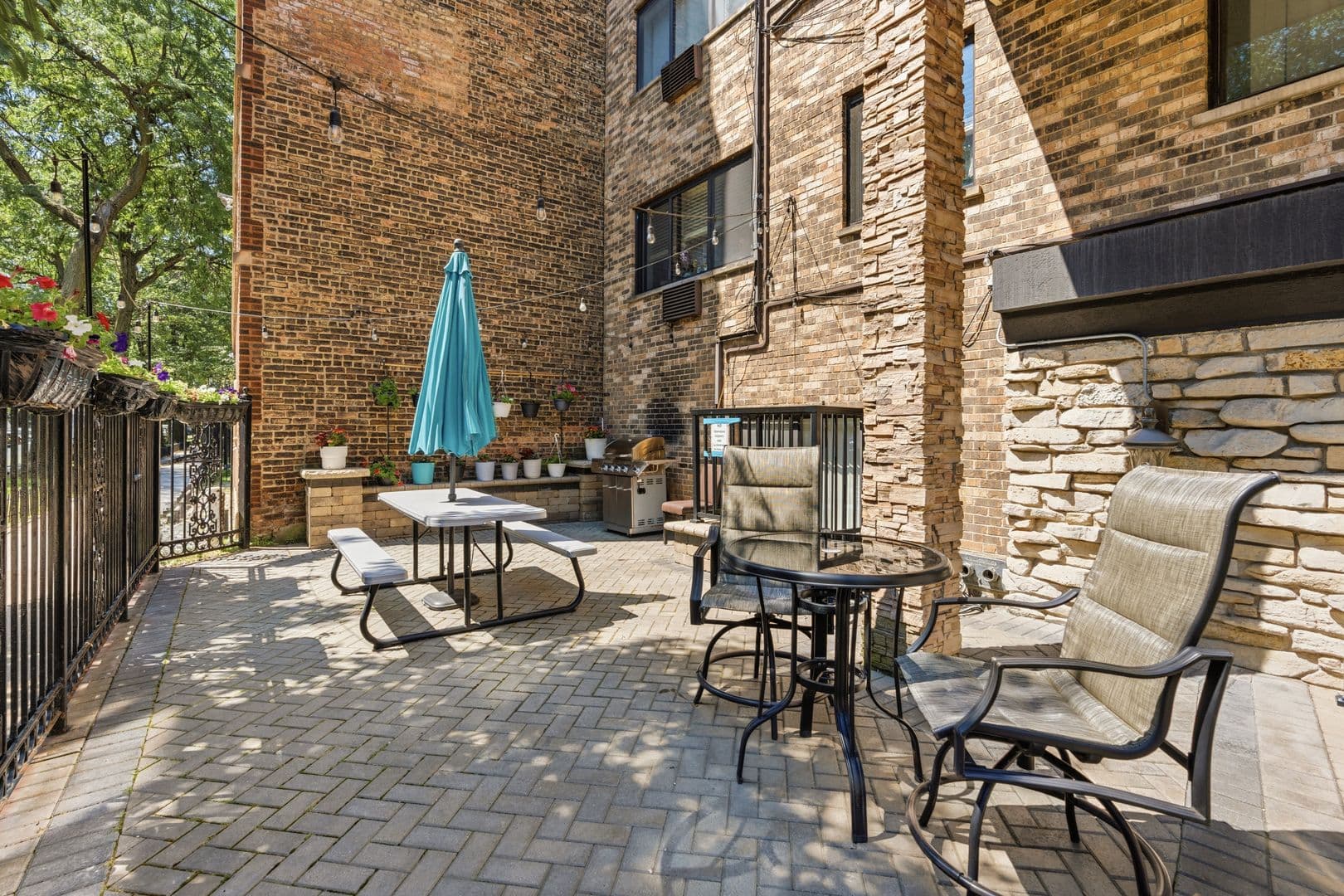 Chicago Apartment: 5534 N Kenmore Avenue