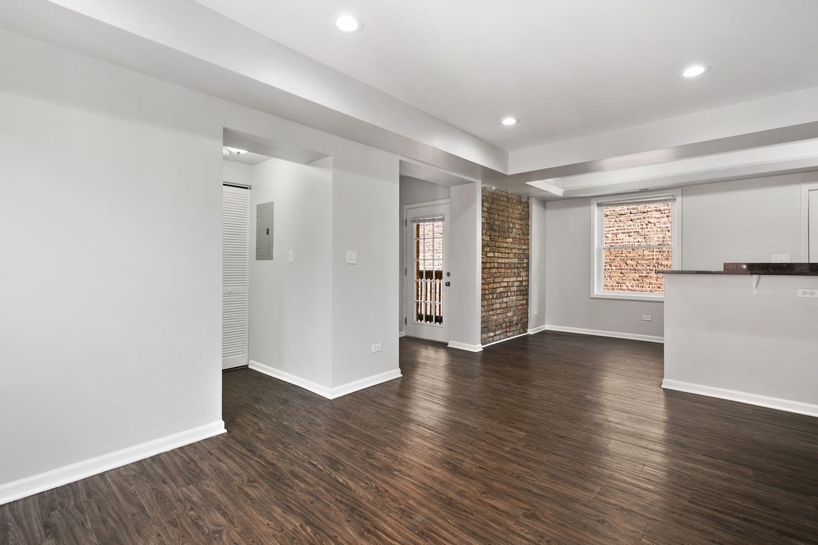 Chicago Apartment: 7722-7734 N Ashland Ave