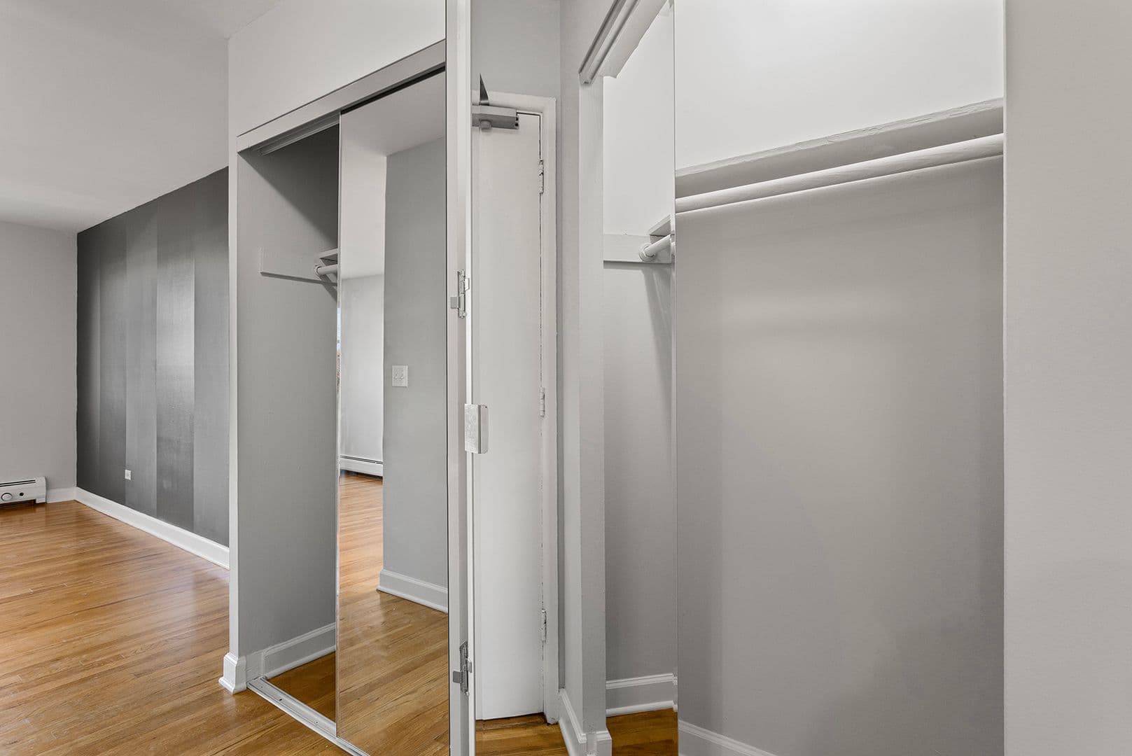Chicago Apartment: 6758 N. Sheridan Rd.