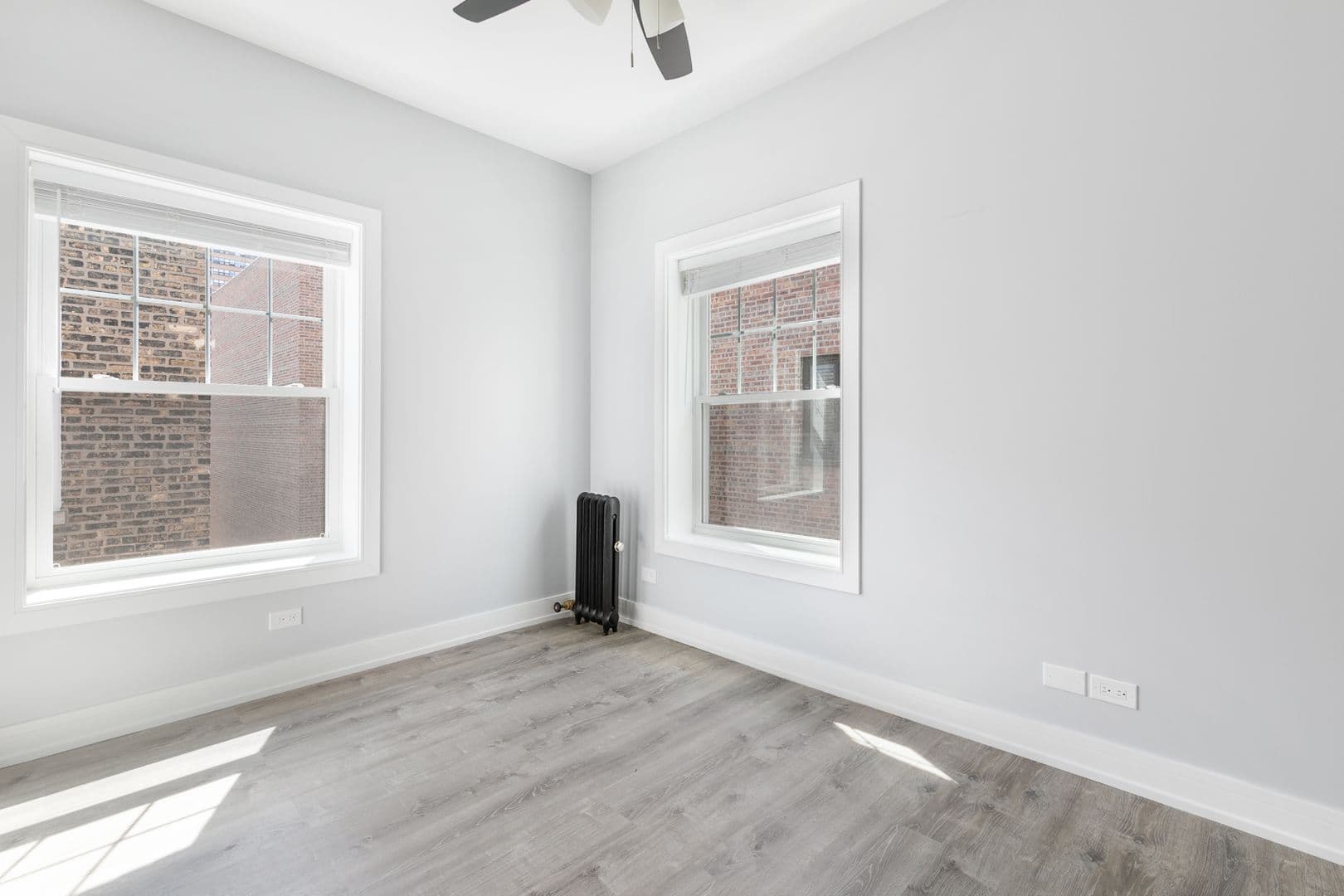 Chicago Apartment: 6035-6045 N Winthrop