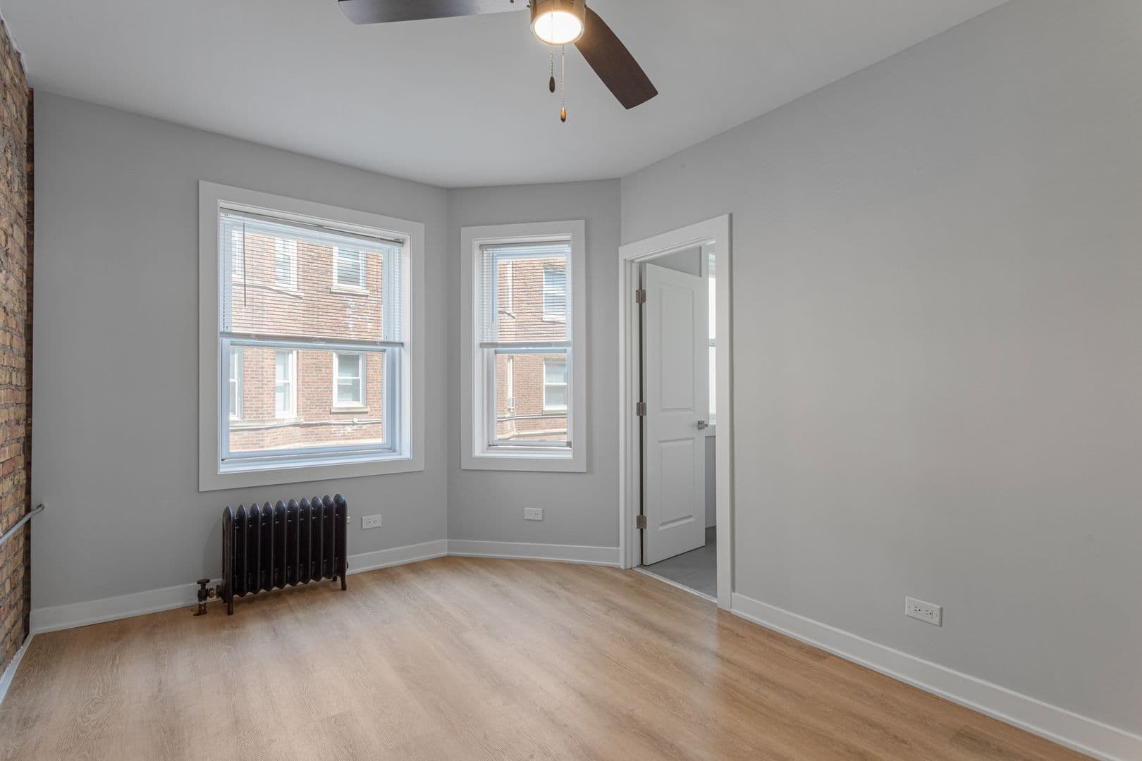 Chicago Apartment: 7381-89 N. Damen Ave
