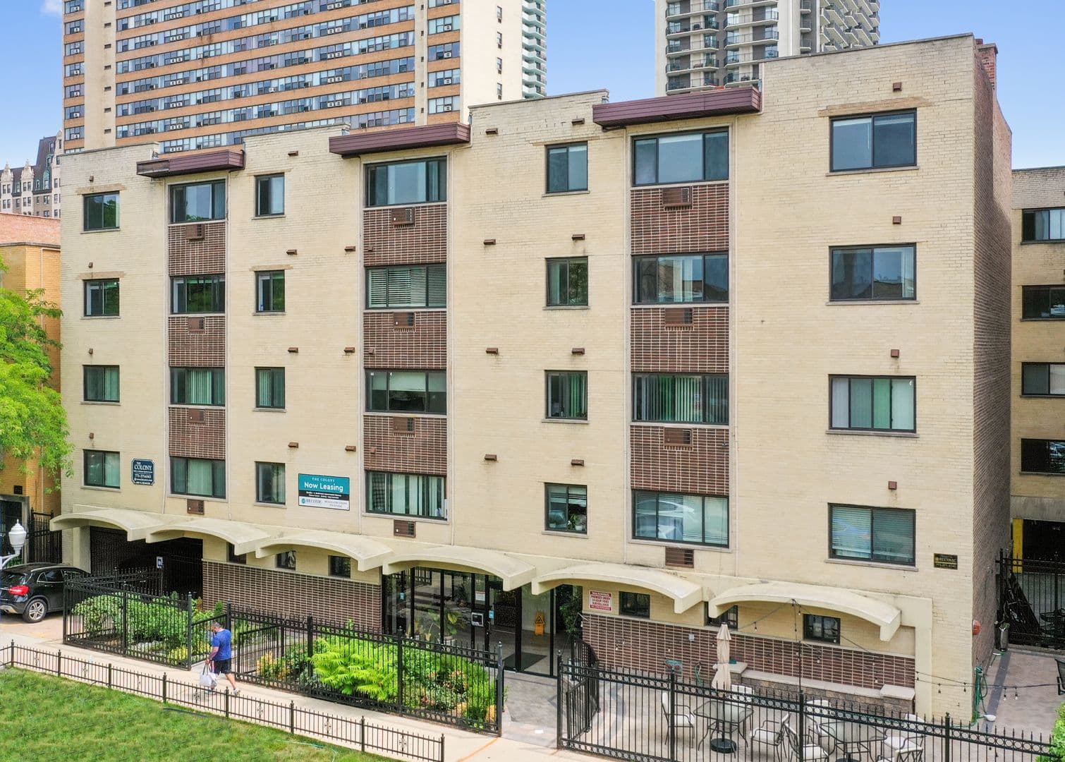 Chicago Apartment: 6001 N Kenmore Avenue