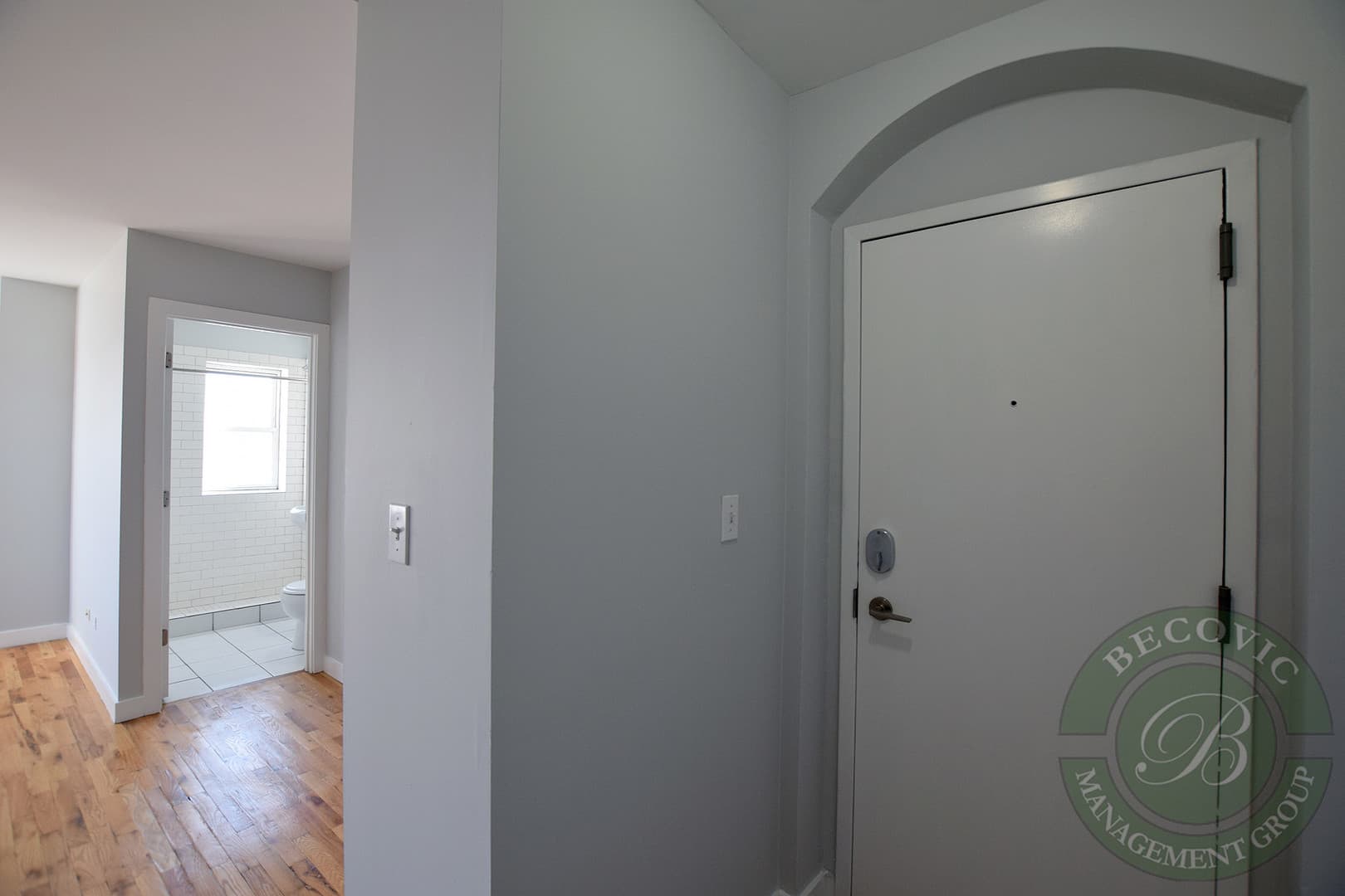 Chicago Apartment: 7450-7456 N Greenview Ave