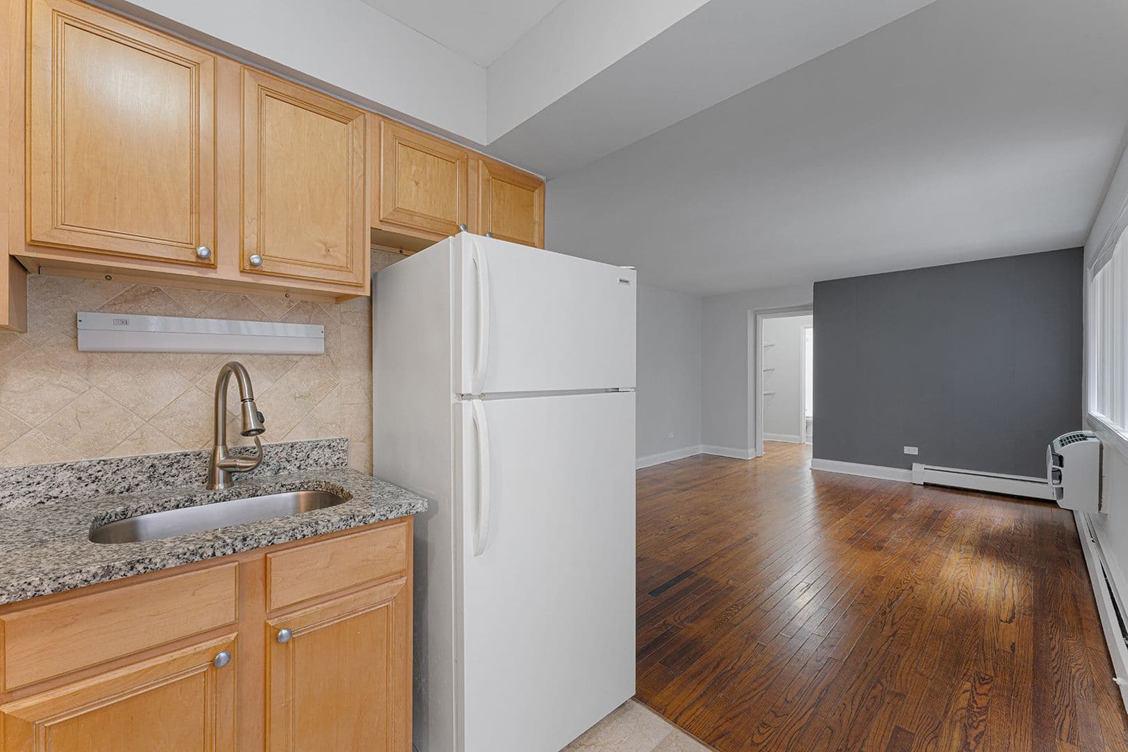Chicago Apartment: 6001 N Kenmore Avenue