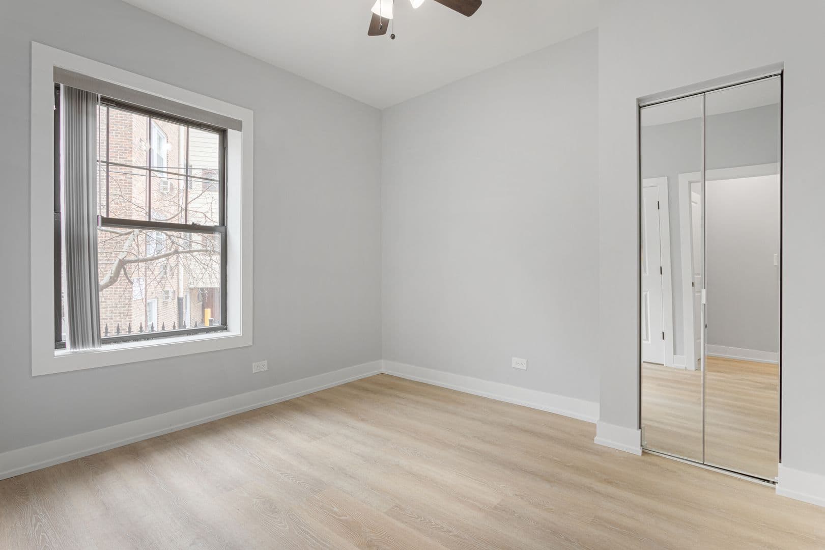 Chicago Apartment: 7642-48 N Eastlake Terrace