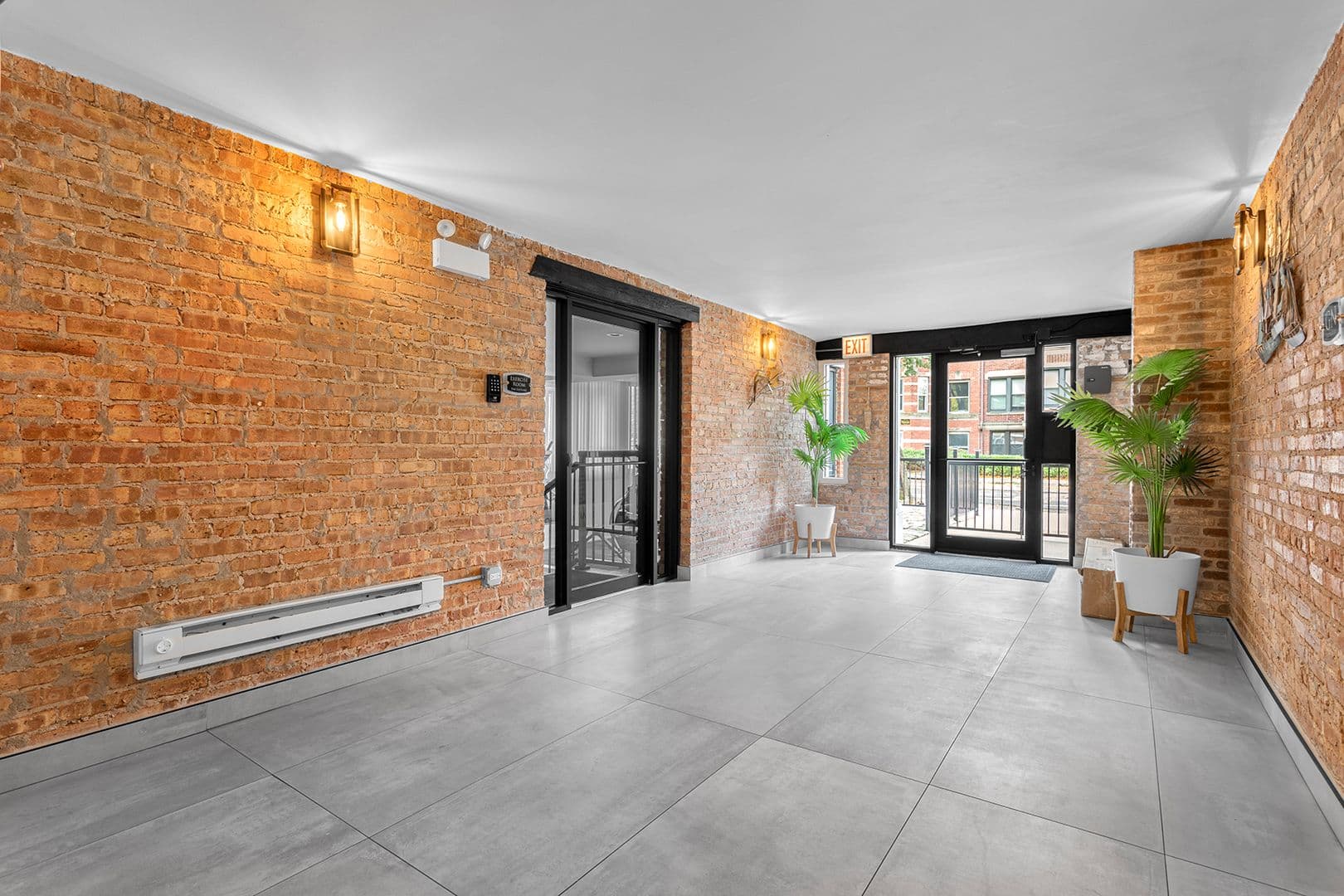 Chicago Apartment: 7729-31 N Eastlake Terrace