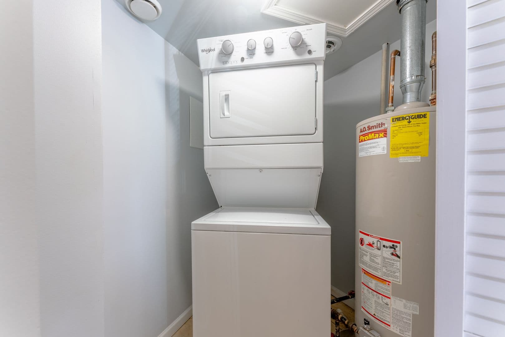 Chicago Apartment: 2451 W Howard Street