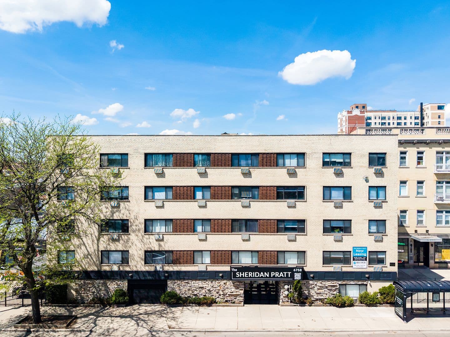 Chicago Apartment: 6758 N. Sheridan Rd.