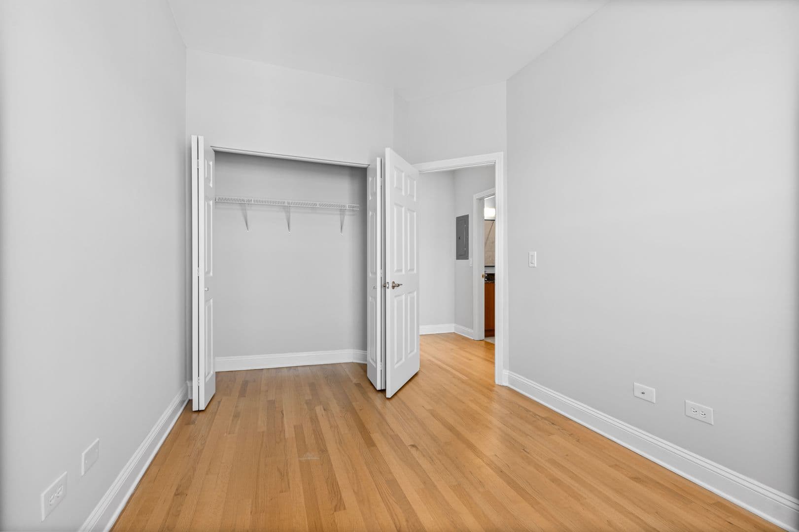 Chicago Apartment: 7526-7530 N Seeley Avenue