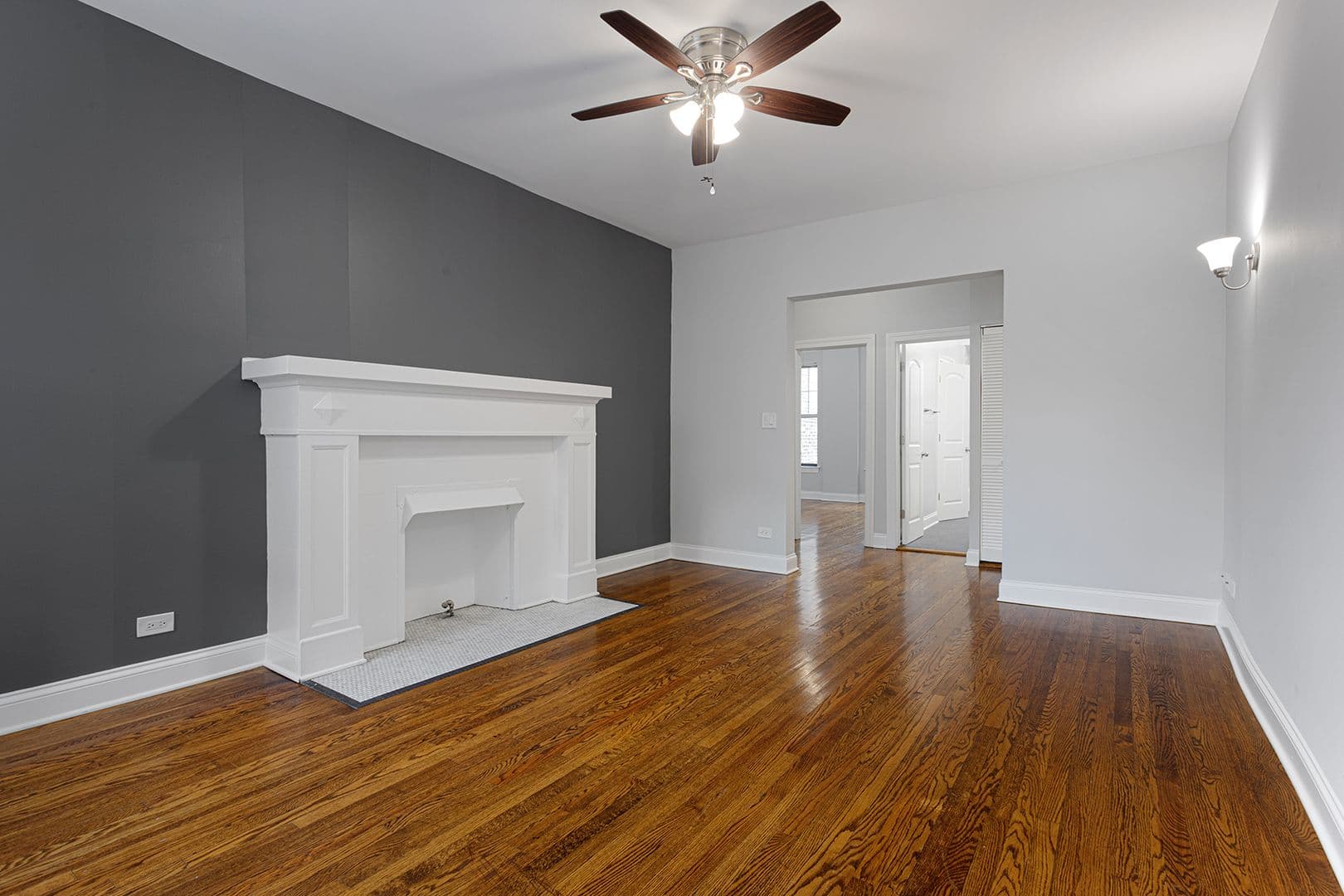 Chicago Apartment: 7700-7706 N Marshfield Ave; 1638-1642 W Jonquil Ter