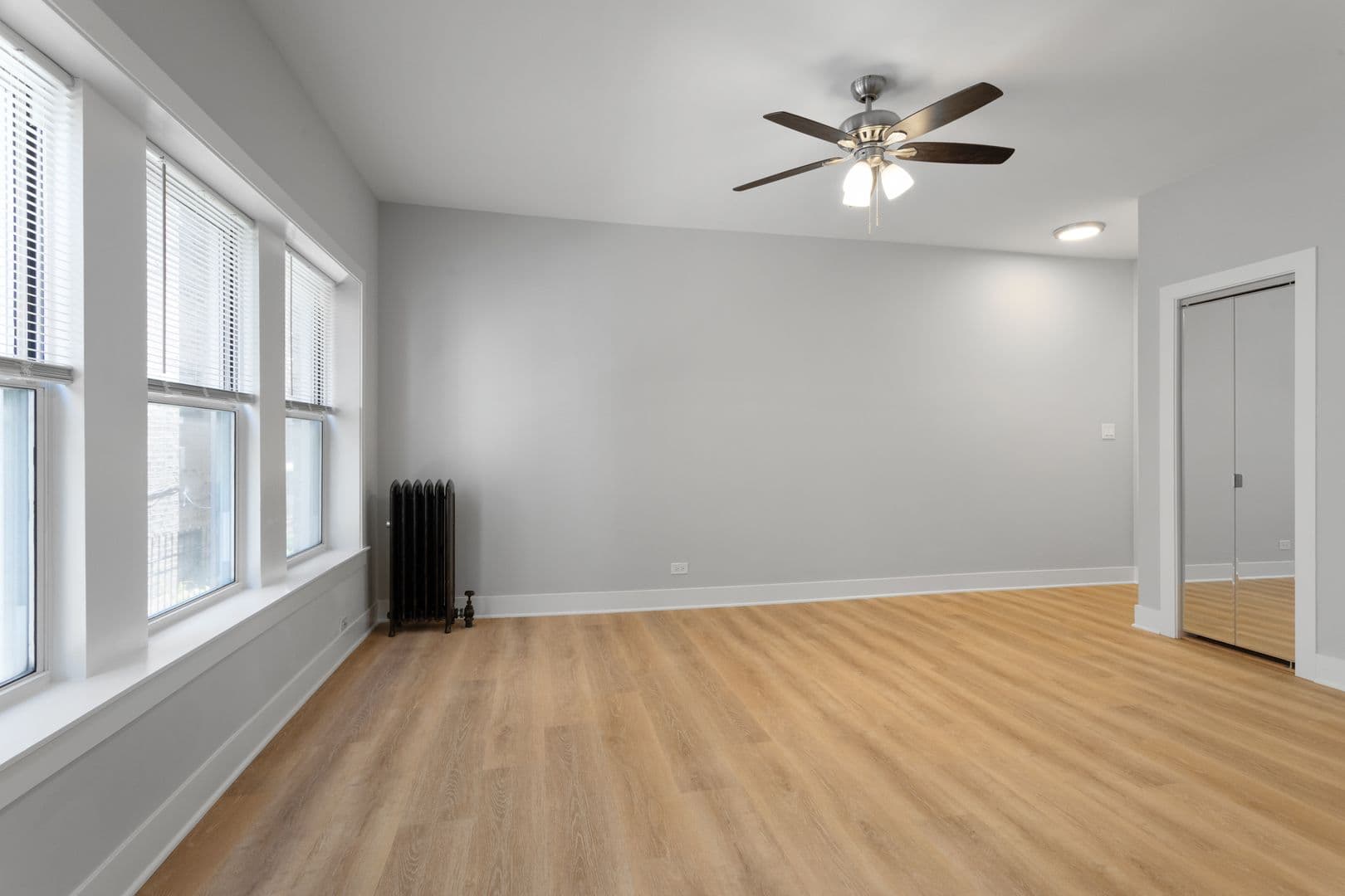 Chicago Apartment: 7600 N Sheridan Road