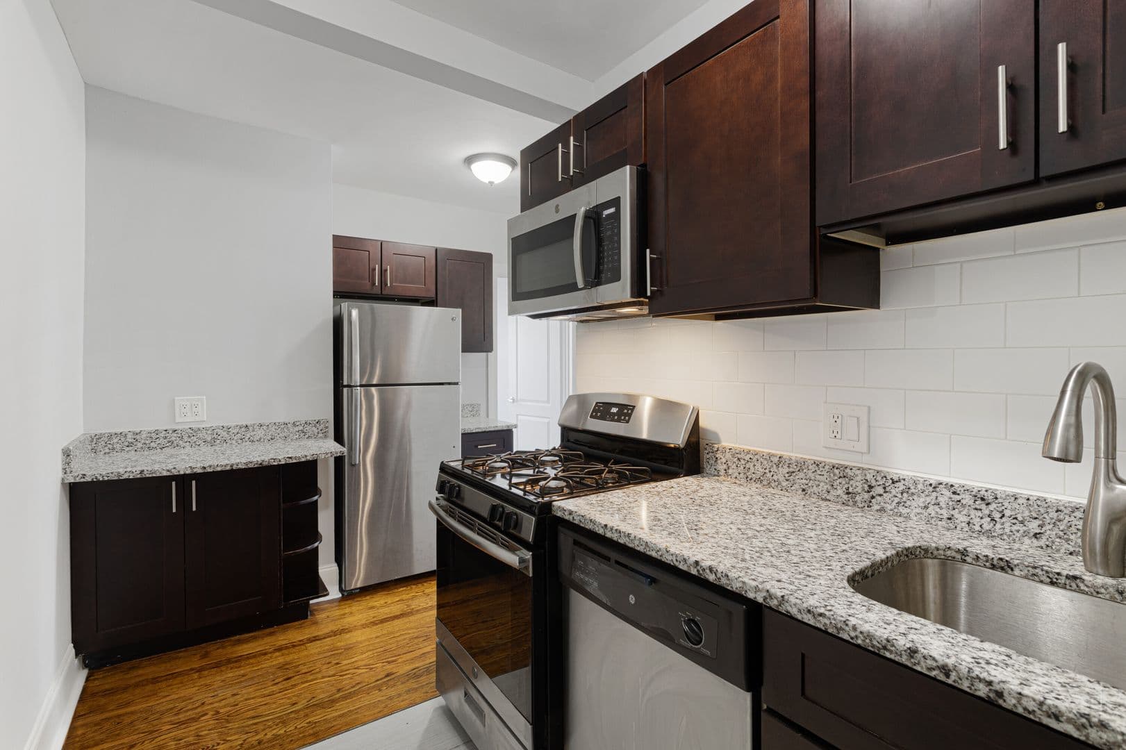 Chicago Apartment: 7736-42 N Ashland Ave