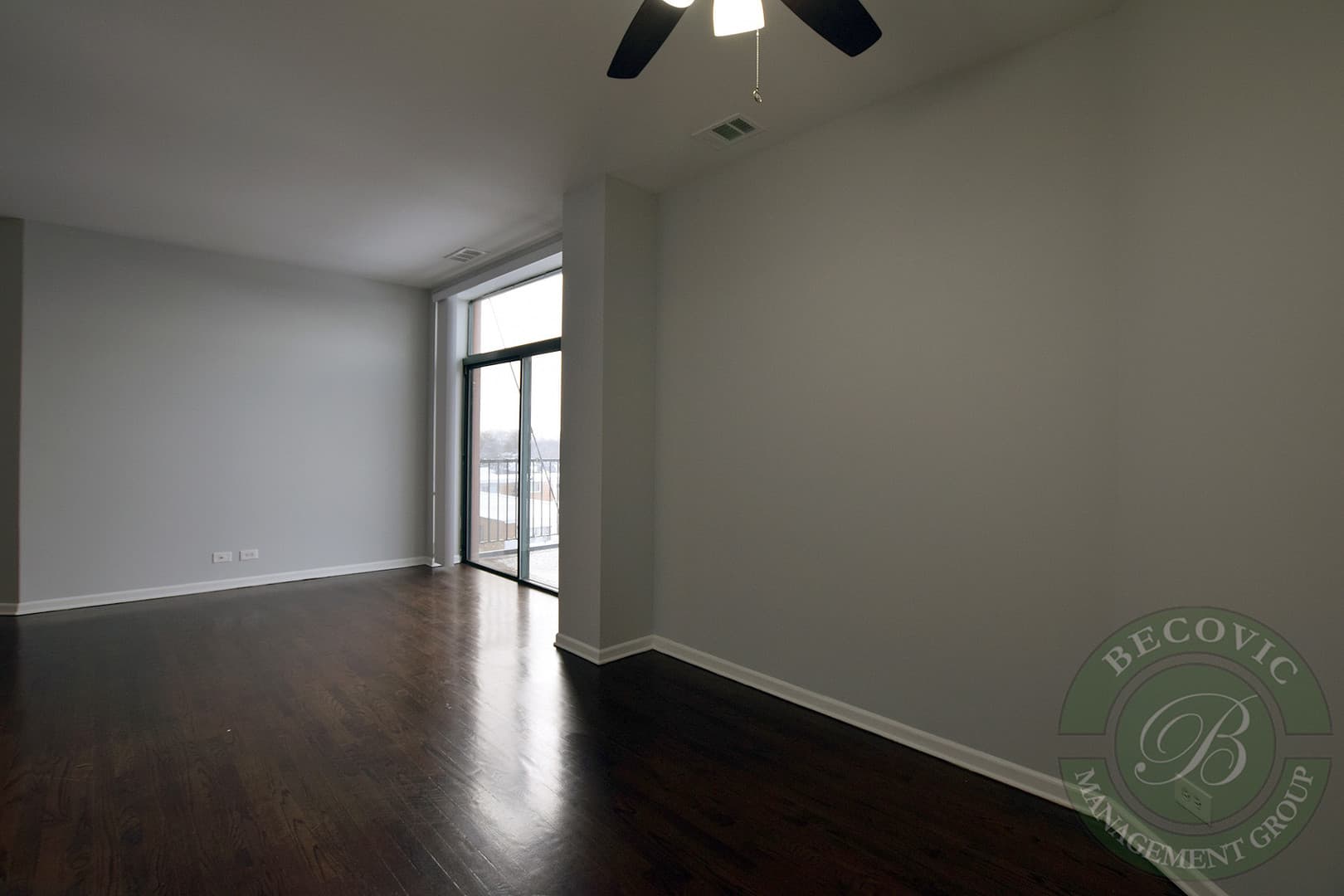 Chicago Apartment: 2451 W Howard Street