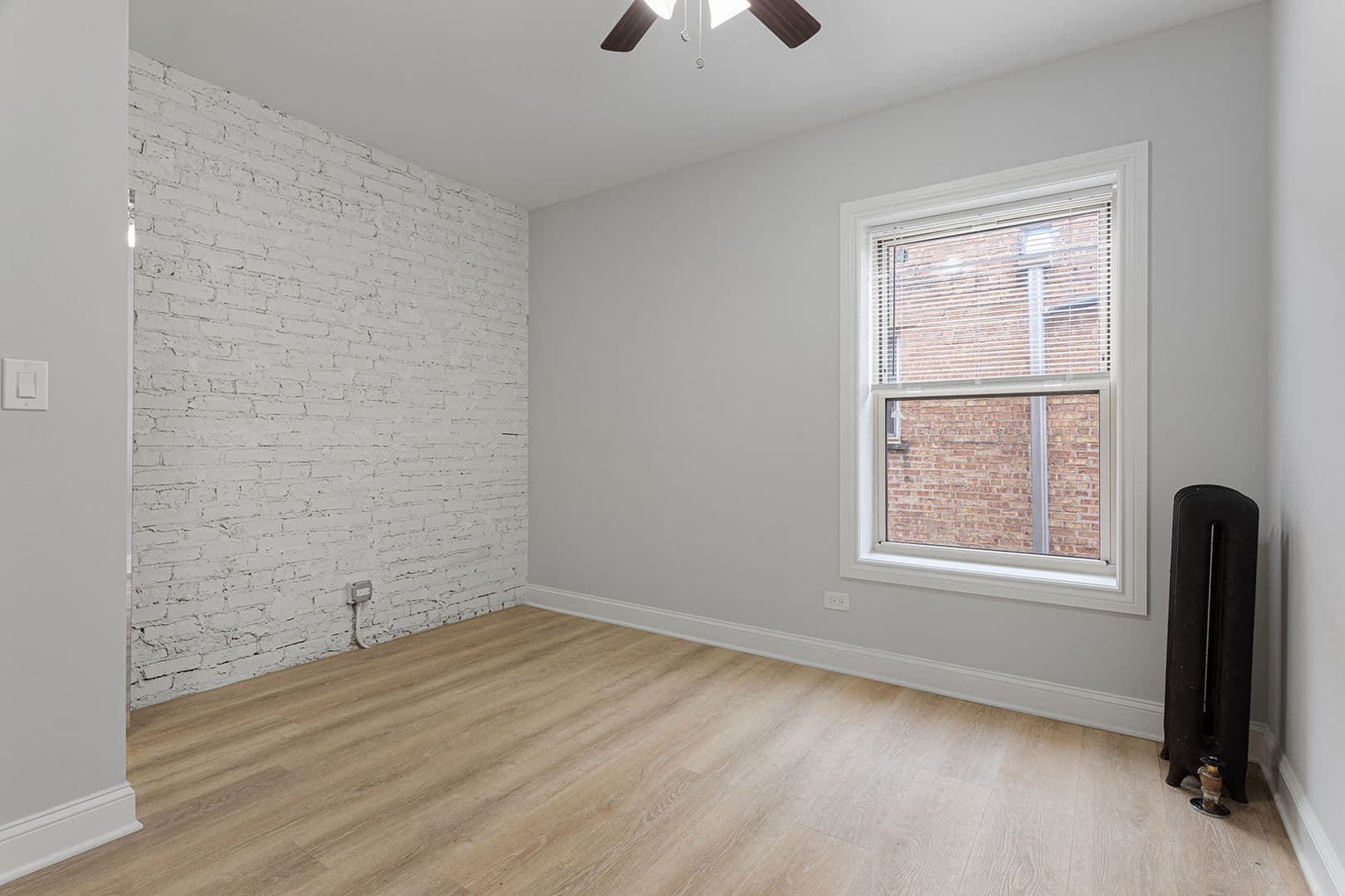 Chicago Apartment: 1627-35 W Chase Ave.