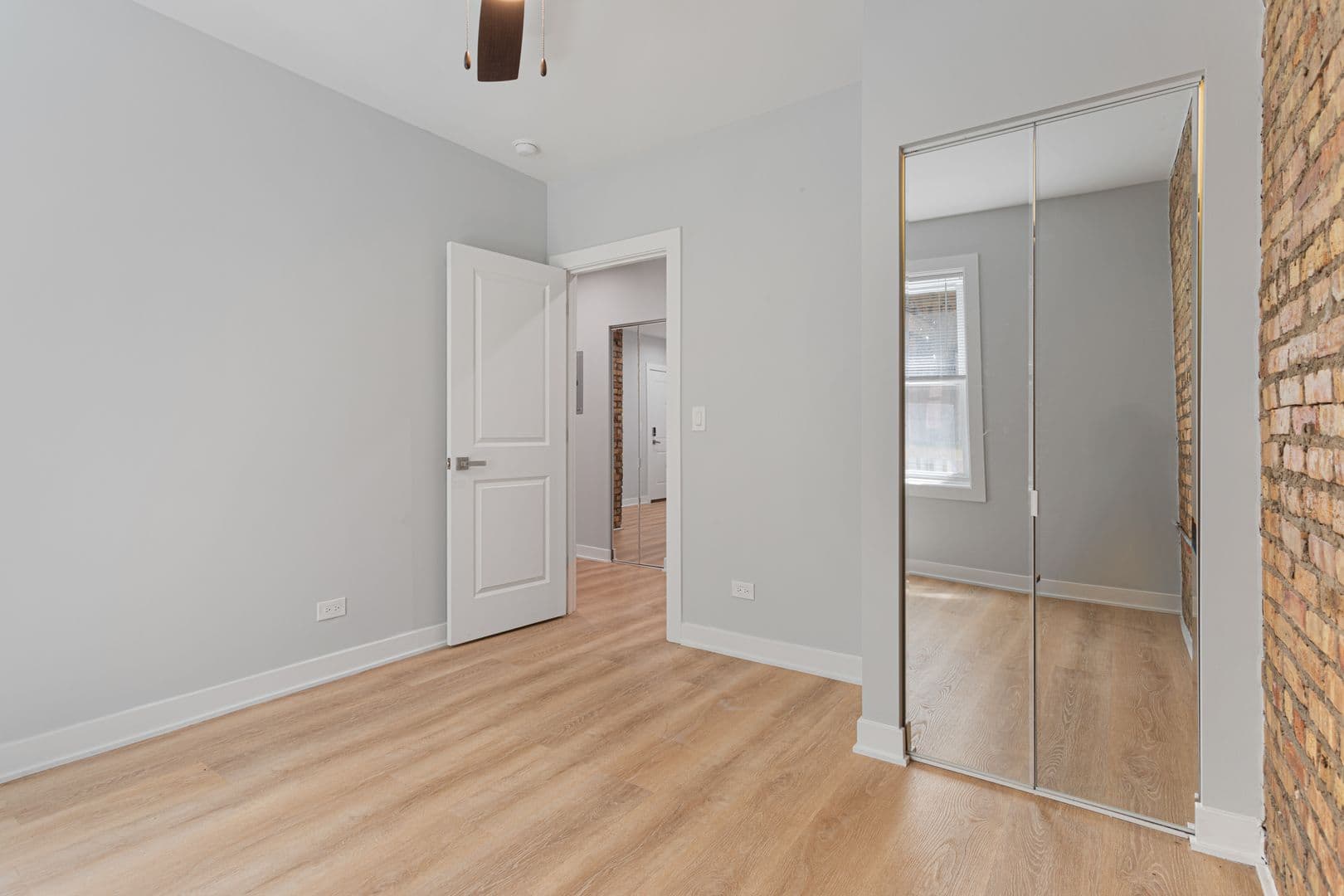 Chicago Apartment: 7381-89 N. Damen Ave