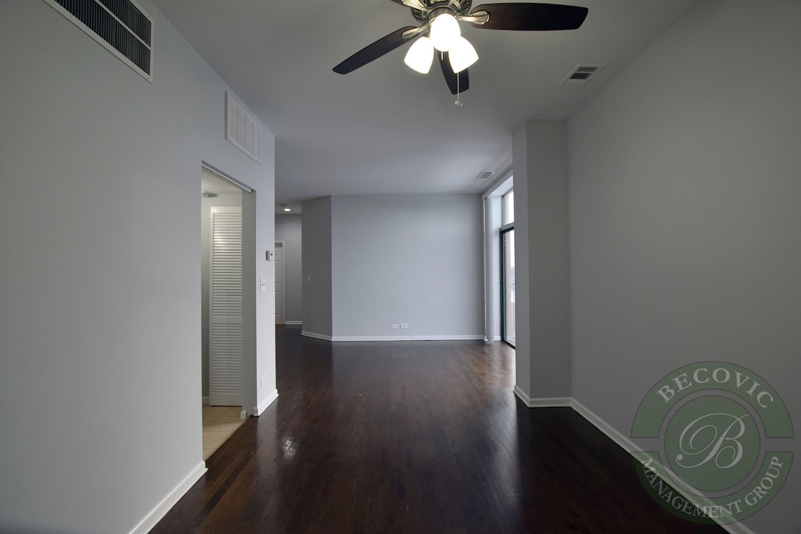 Chicago Apartment: 2451 W Howard Street