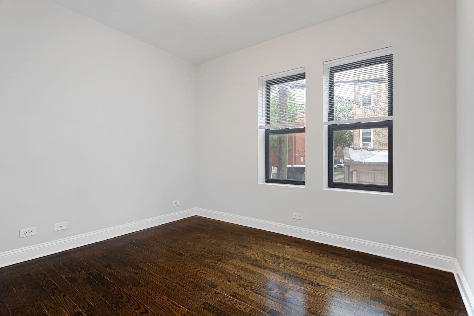 Chicago Apartment: 7526-7530 N Seeley Avenue