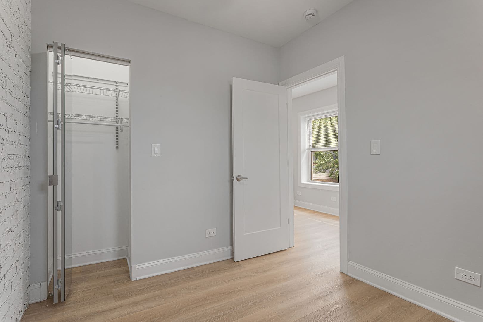 Chicago Apartment: 1627-35 W Chase Ave.