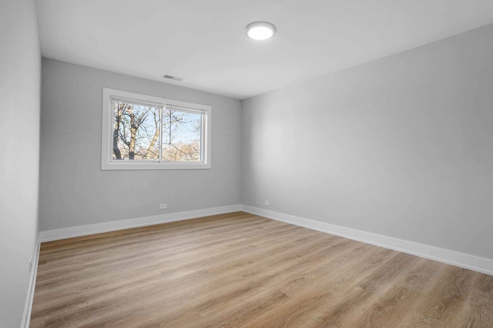 Chicago Apartment: 2333 W. Lunt
