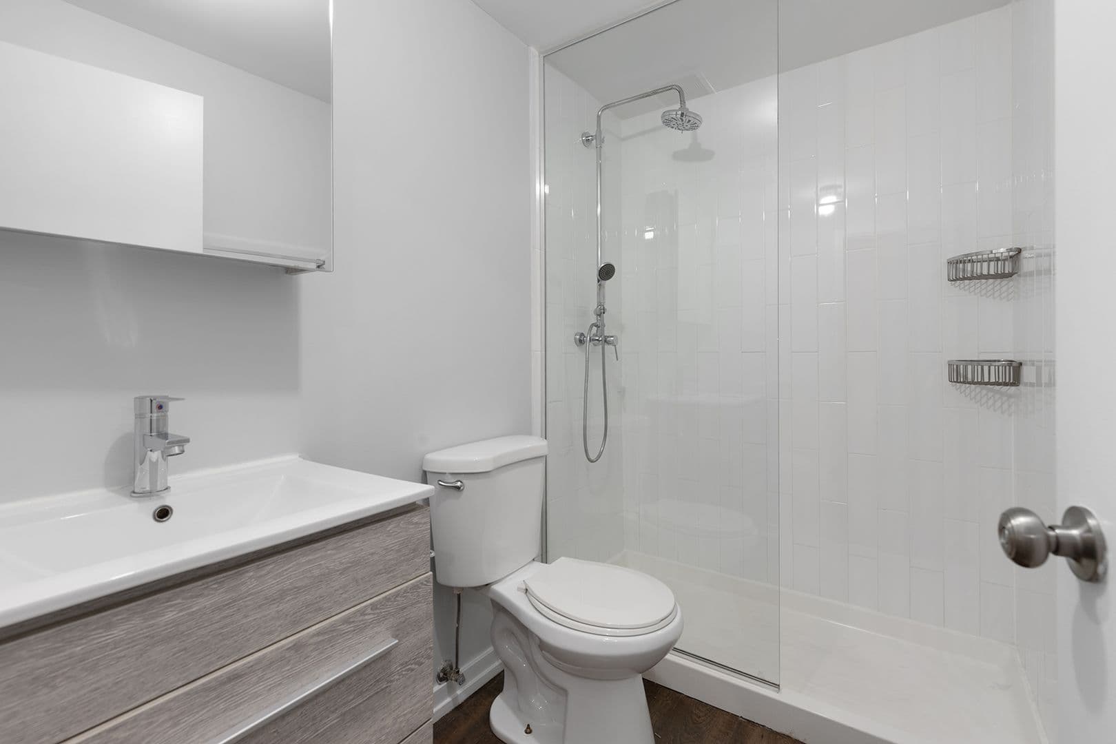 Chicago Apartment: 5718 N Winthrop Avenue