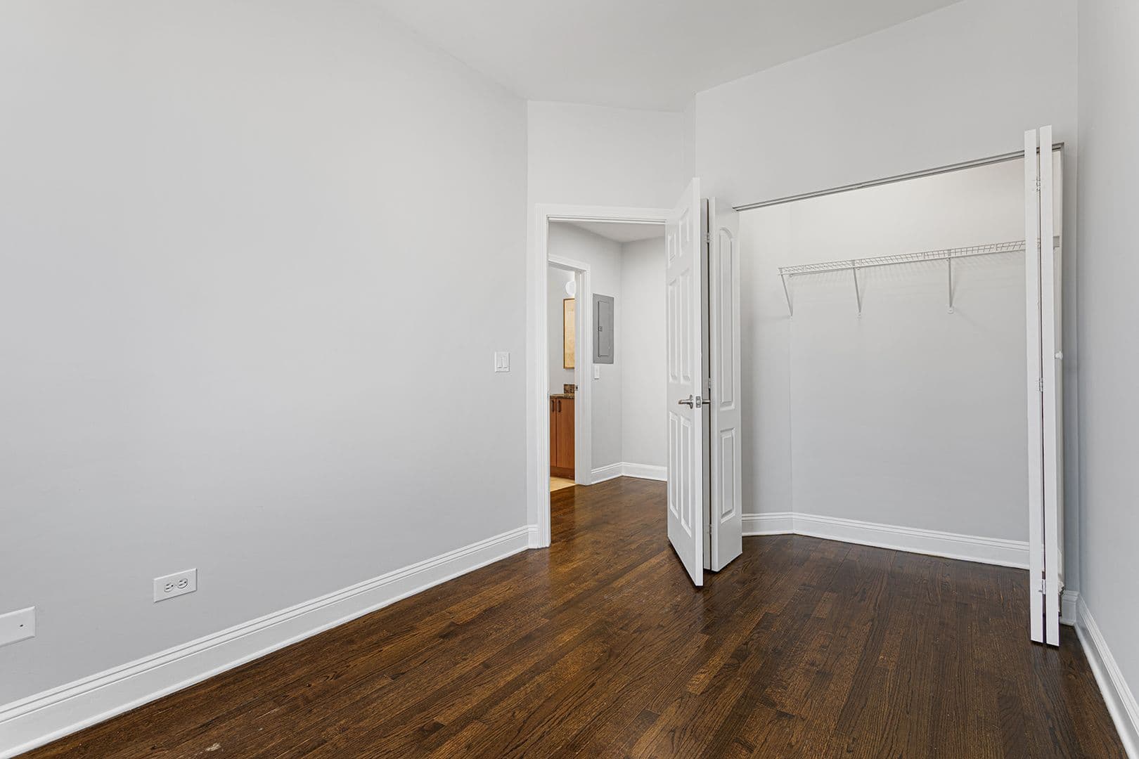 Chicago Apartment: 7526-7530 N Seeley Avenue