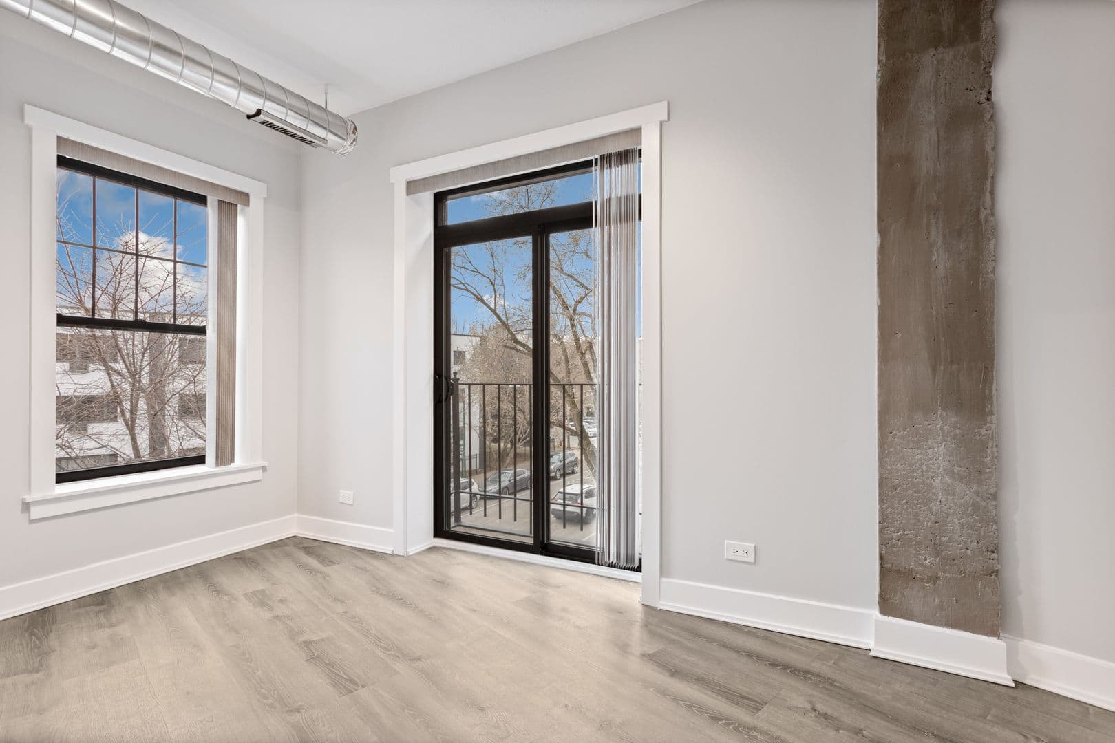 Chicago Apartment: 7645 N Sheridan Rd
