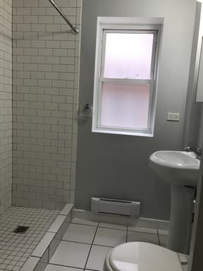 Chicago Apartment: 7450-7456 N Greenview Ave