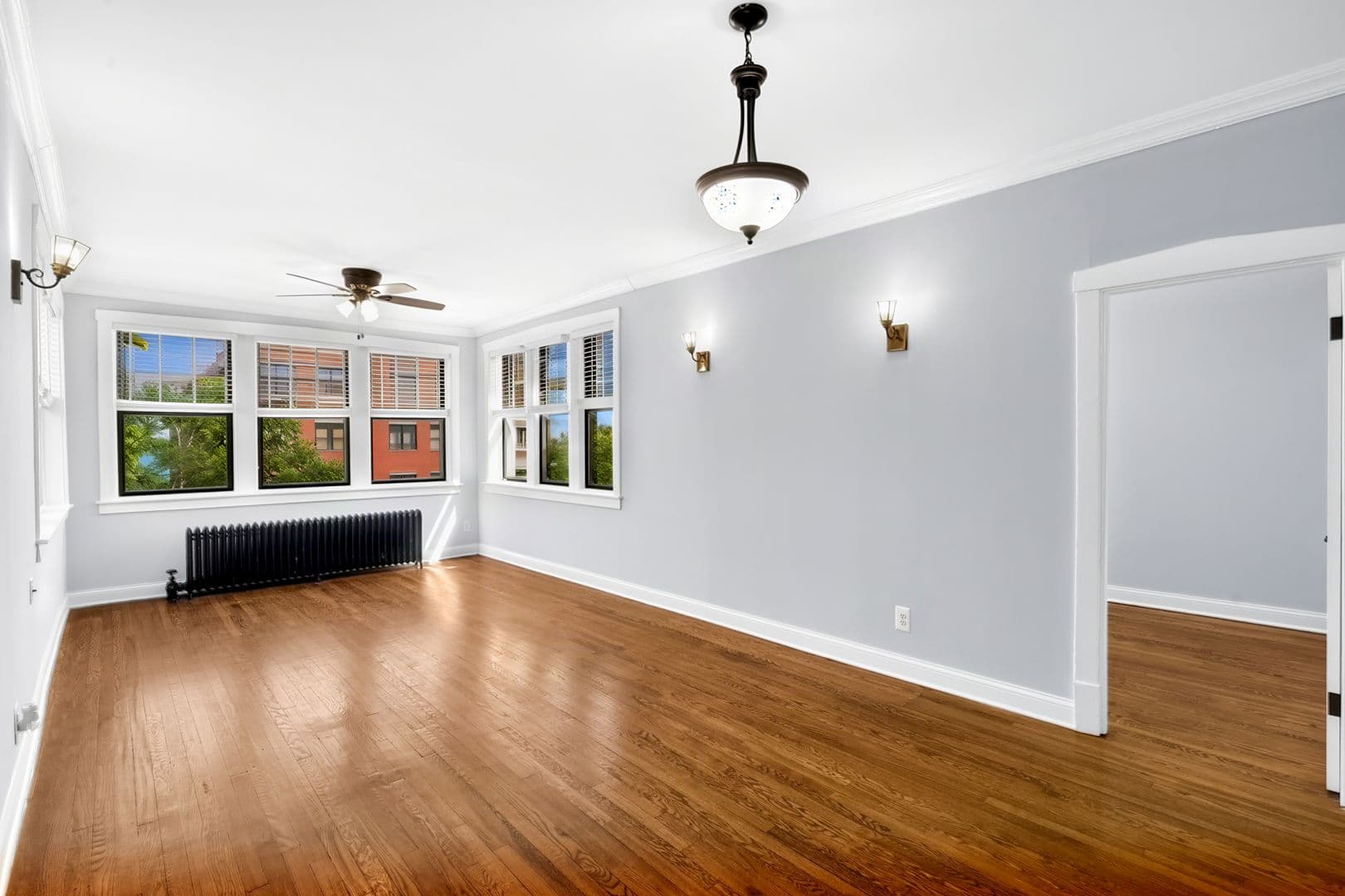 Chicago Apartment: 7618 - 26 N.Eastlake Terrace