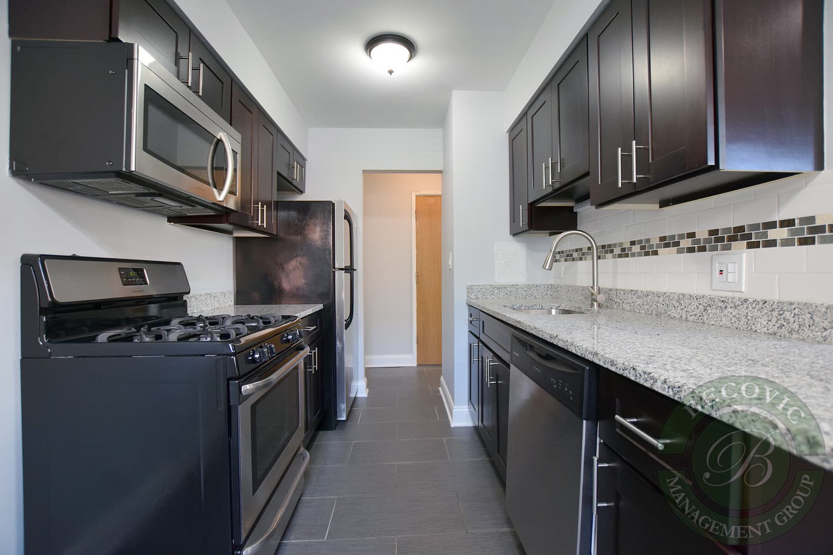 Chicago Apartment: 6201 N Kenmore Ave