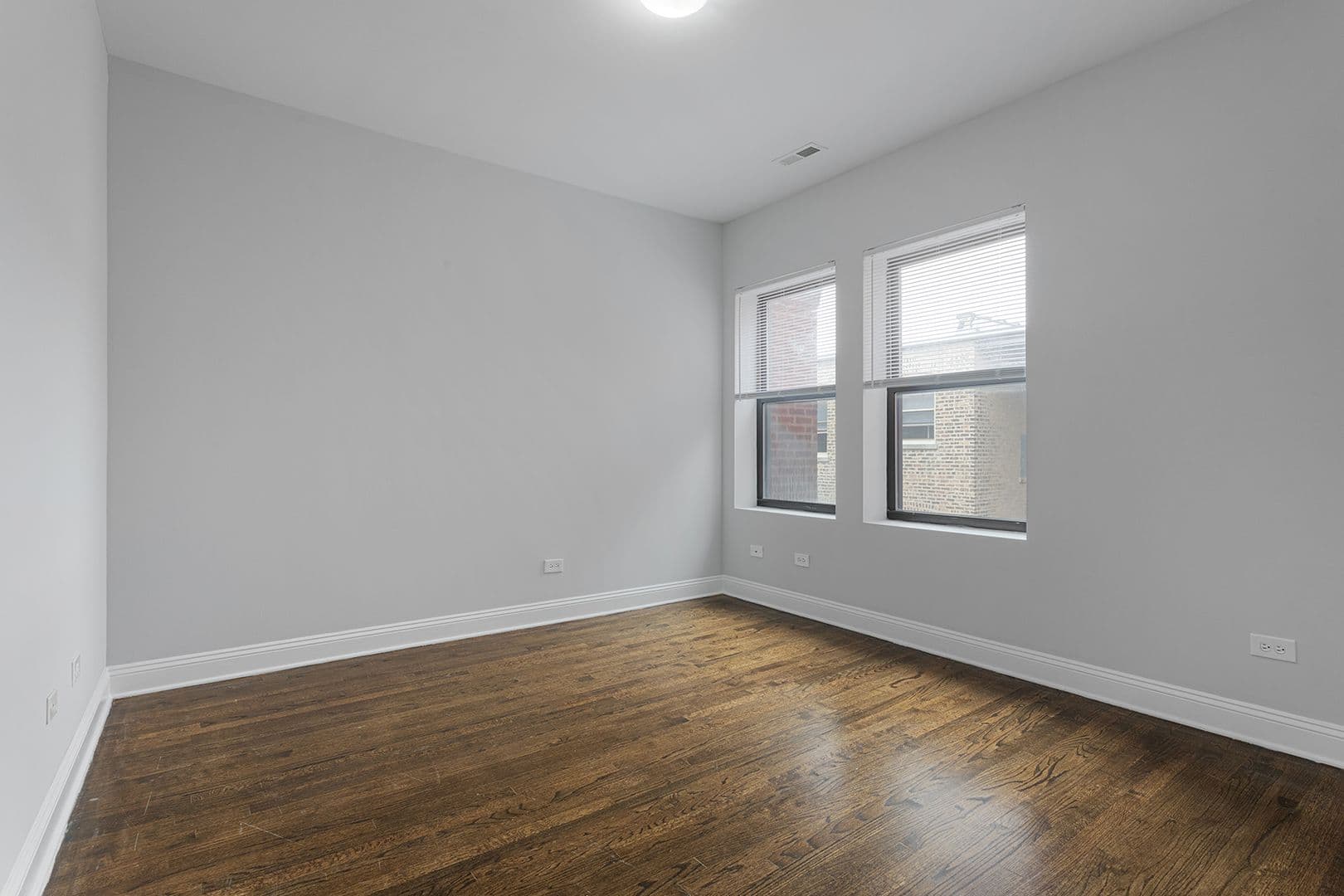 Chicago Apartment: 7526-7530 N Seeley Avenue