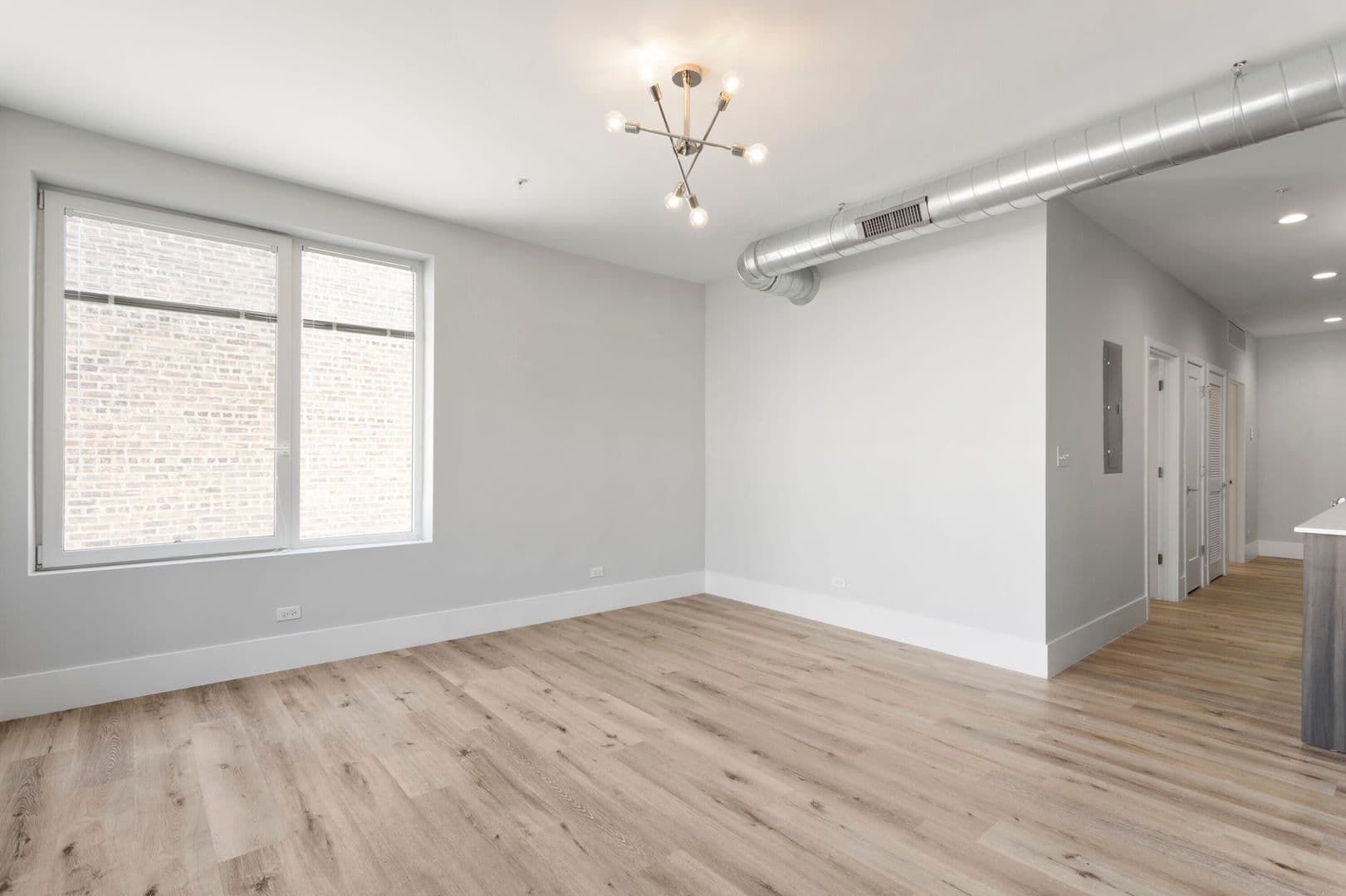 Chicago Apartment: 1531 W Howard Street