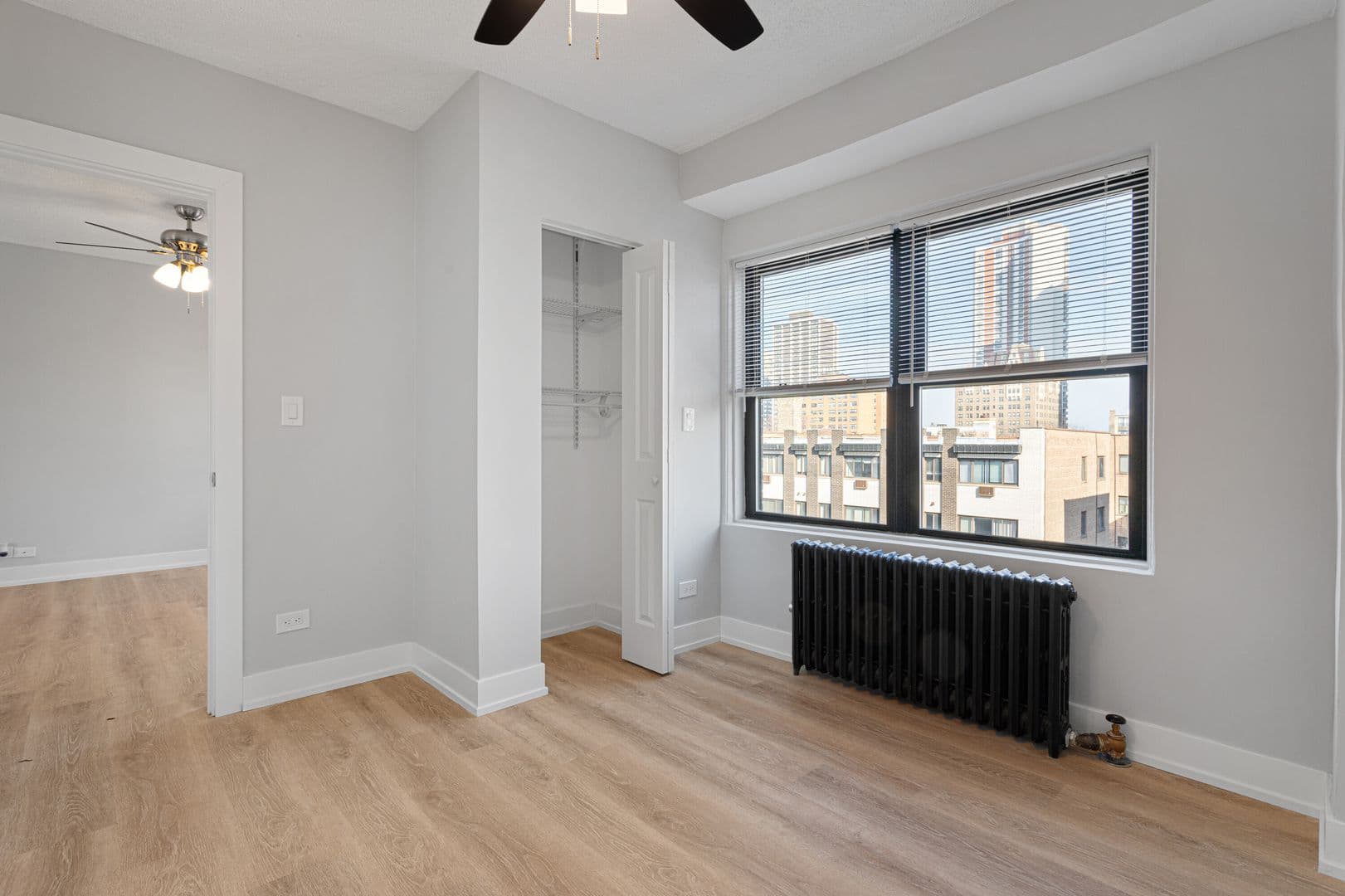 Chicago Apartment: 6026 N Winthrop
