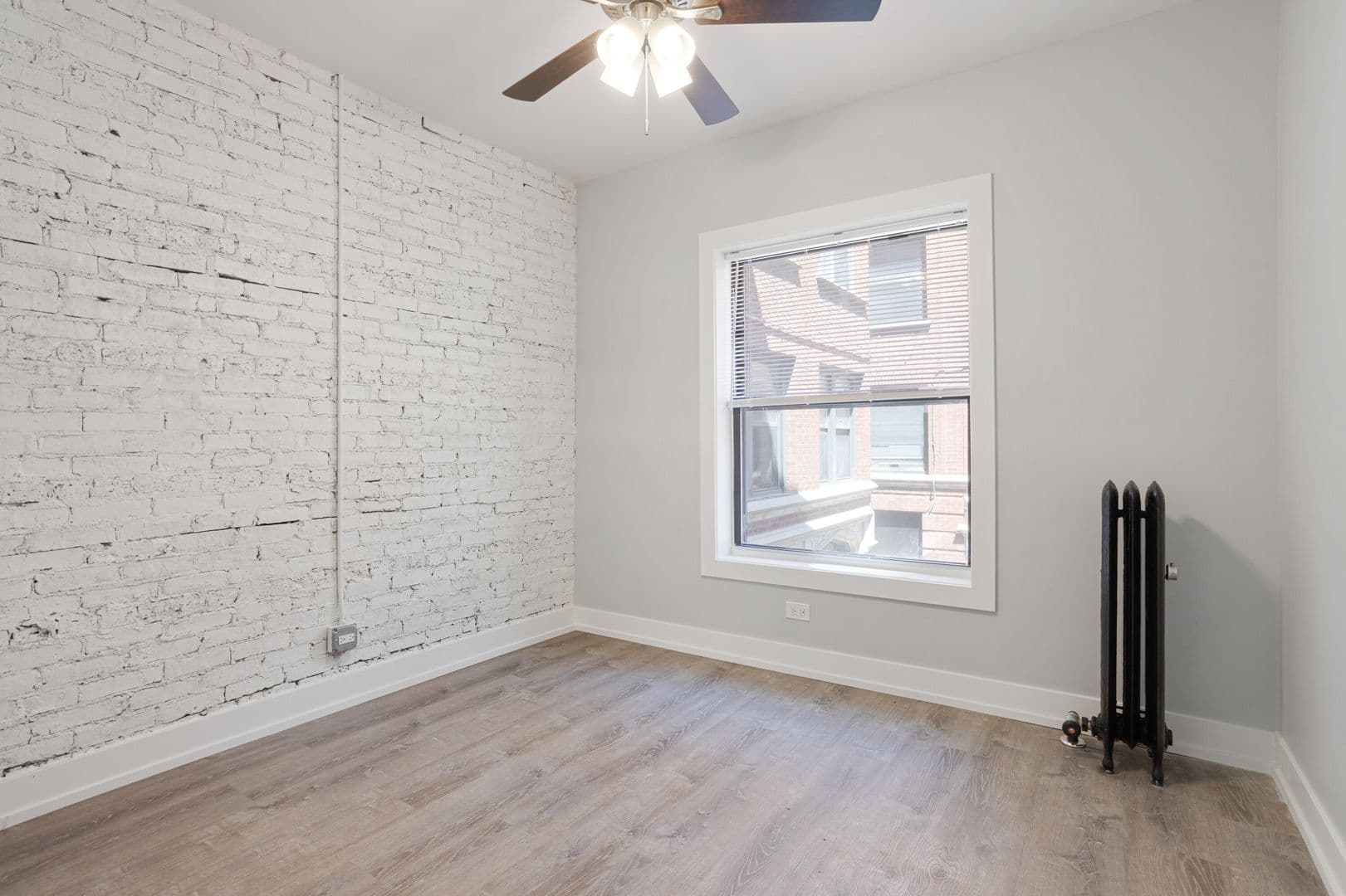 Chicago Apartment: 1700-08 W Juneway Terrace